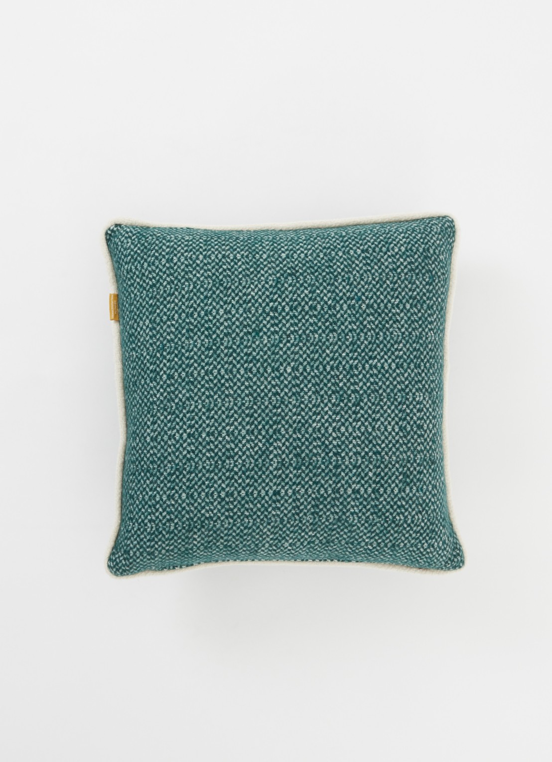 Malagoon Pine Green Structure sierkussen 50 x 50 cm - voorkant 2 groen
