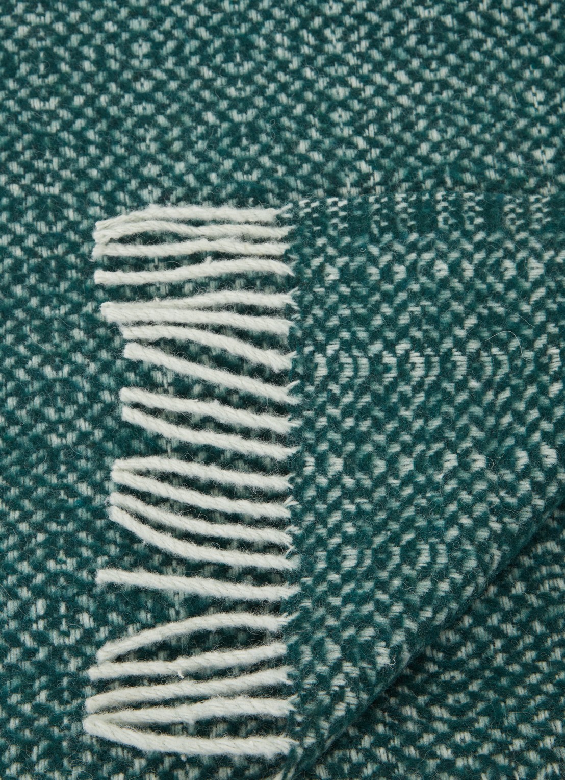 Malagoon Plaid in wolblend 131 x 170 cm  - detail groen