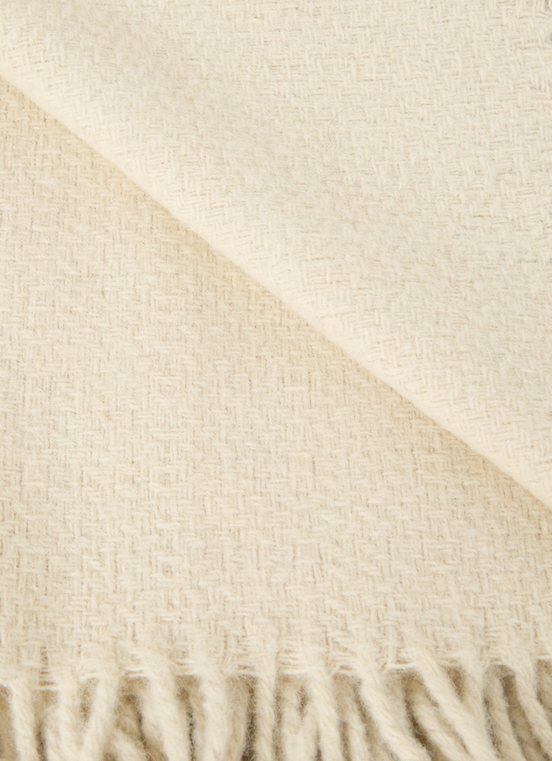 Malagoon Rustic plaid in wolblend 140 x 200 cm - detail gebroken wit