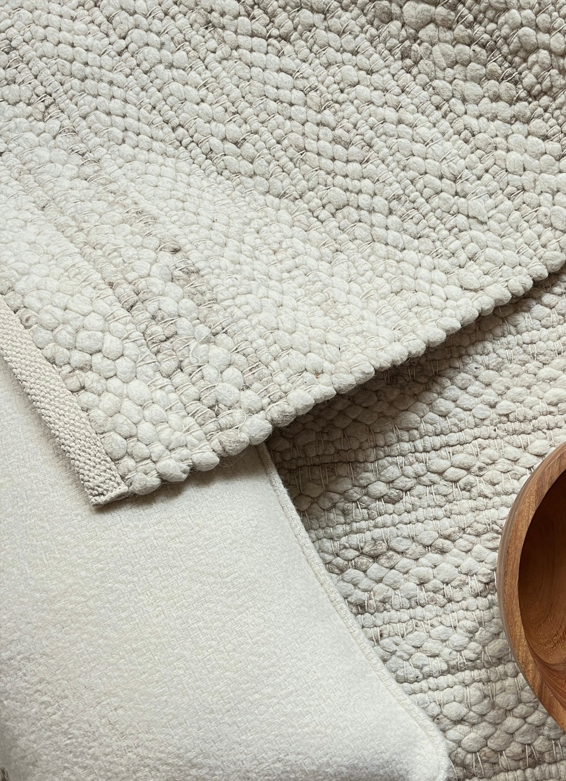 Malagoon Rustic plaid in wolblend 140 x 200 cm - detail 5 beige