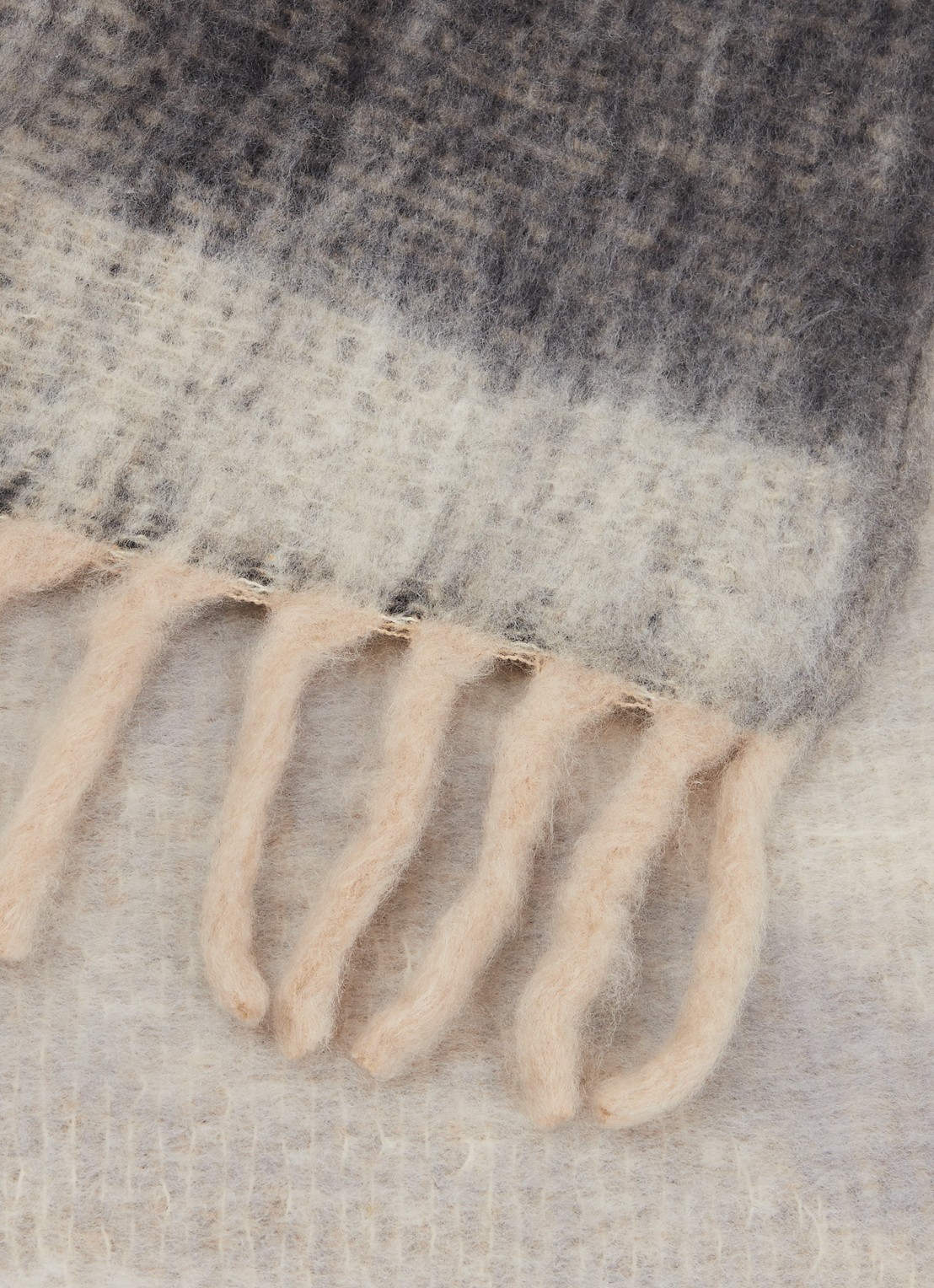 Malagoon Zapotec plaid 125 x 150 cm - detail 3 grijs