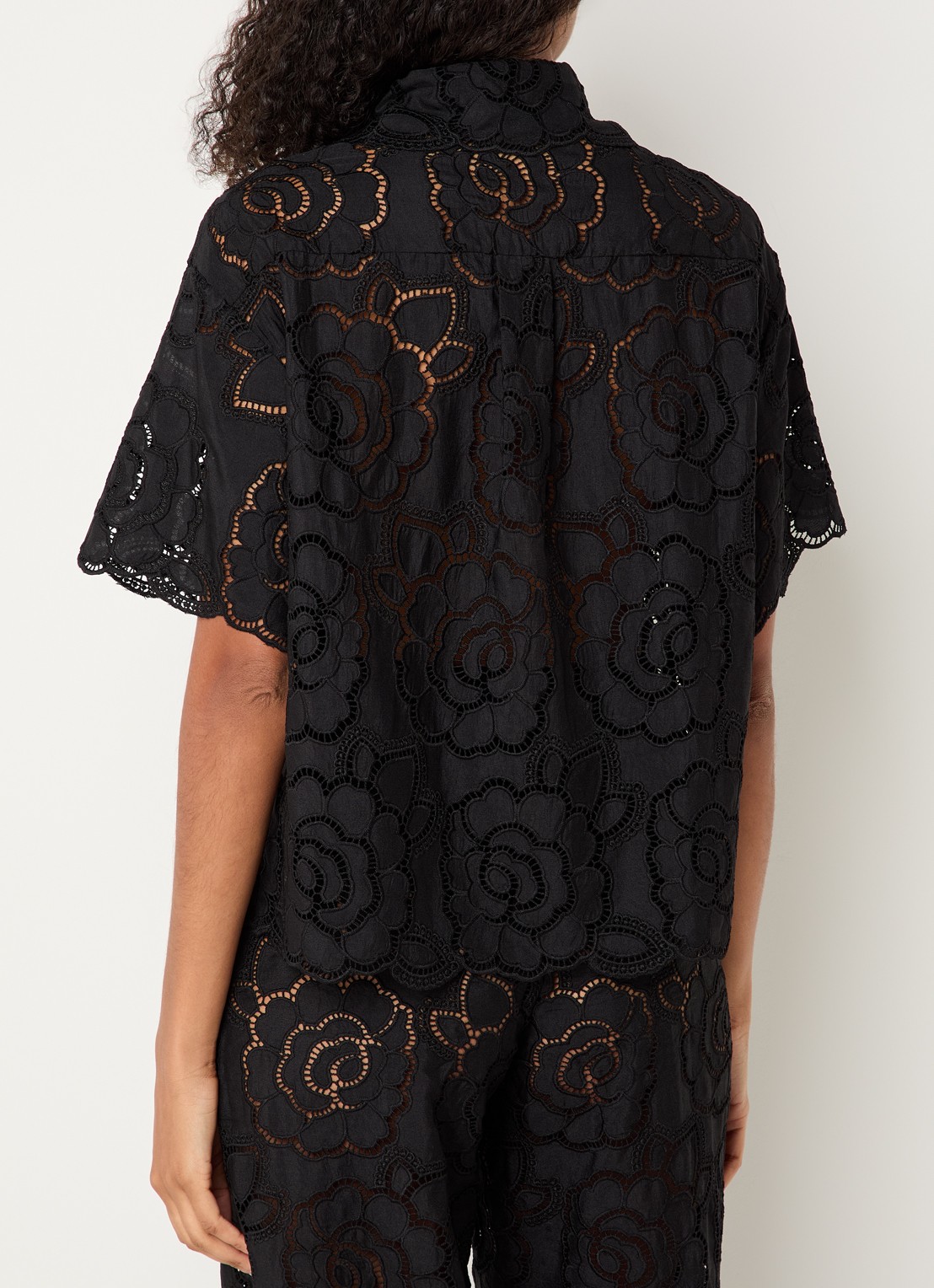Malina Claudia blouse met broderie - achterkant 4 zwart