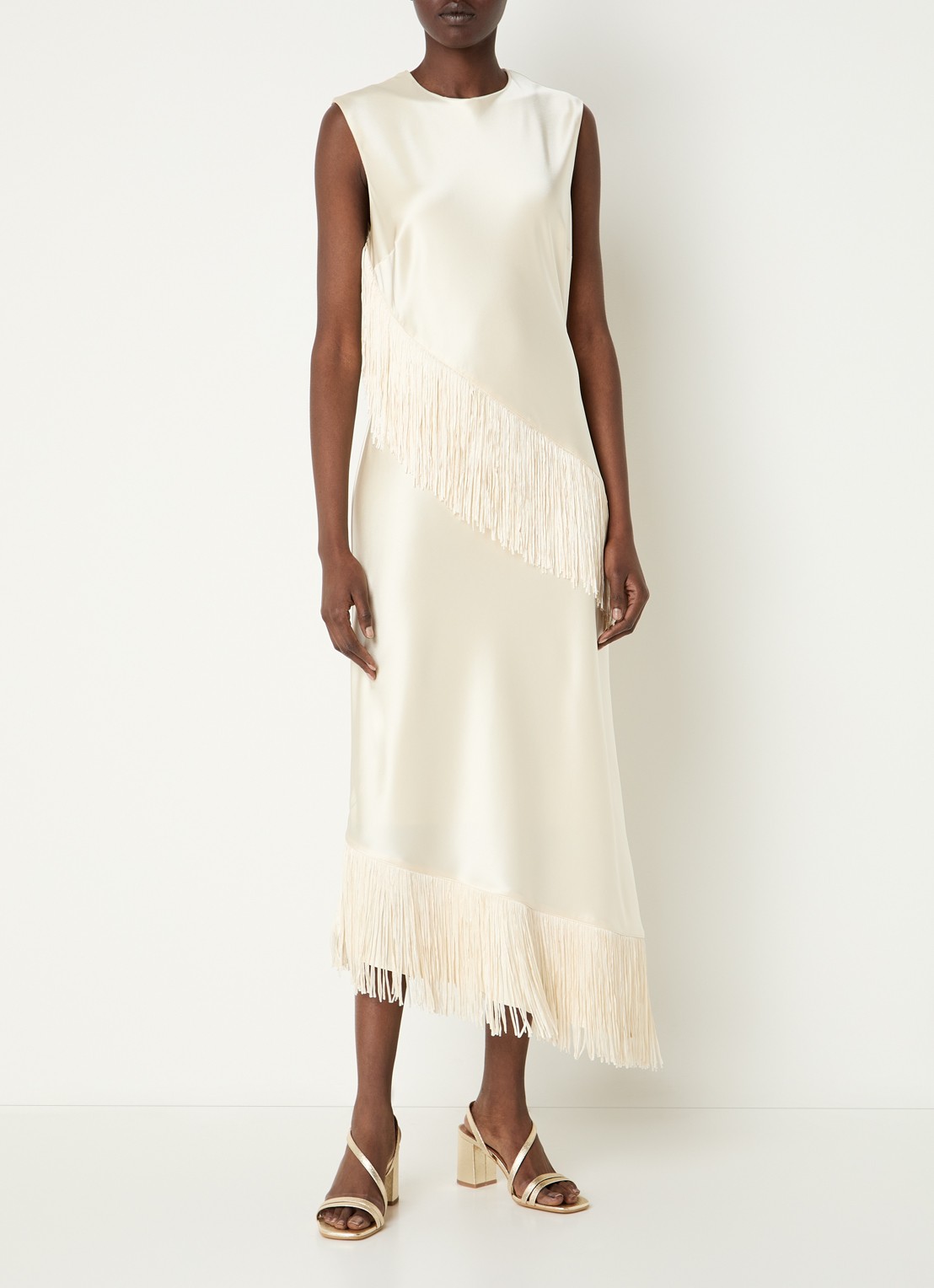 Malina Lovis midi jurk van satijn met franjes - detail creme