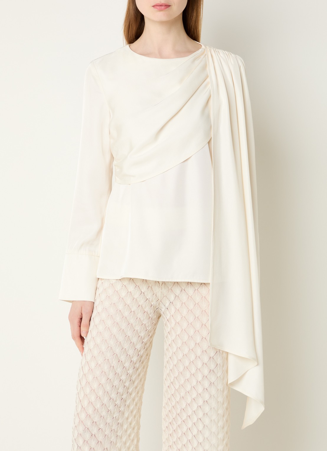 Malina Melandy top met plooidetail - detail vanillegeel