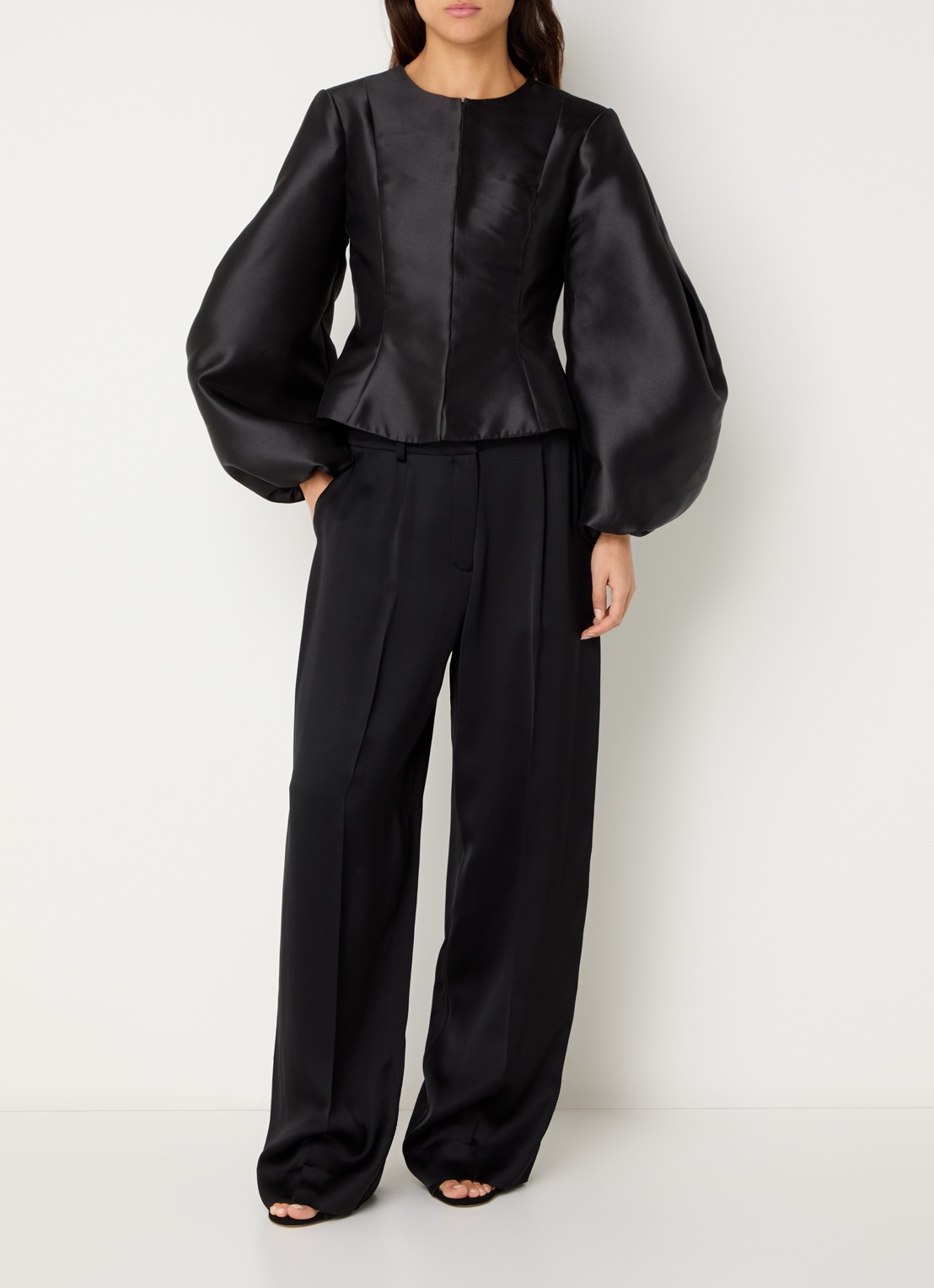 Malina Vendela blouse met ballonmouw - voorkant 4 zwart