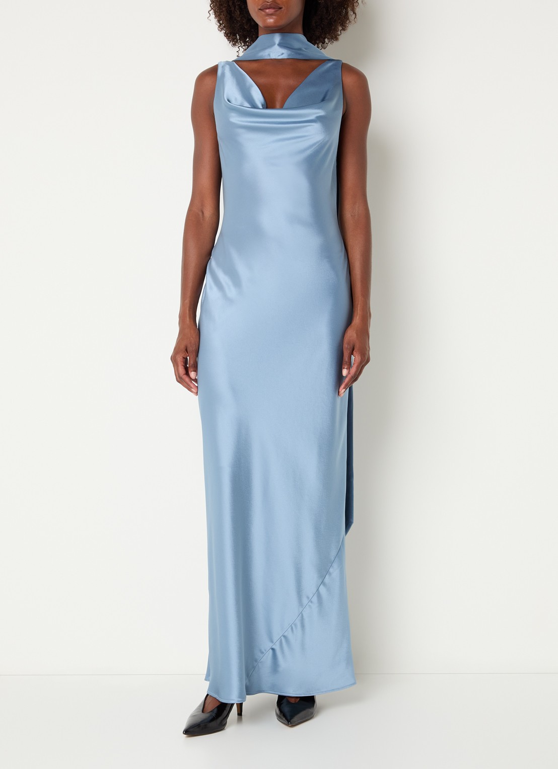Malina Vida maxi jurk met rugdecolleté - detail staalblauw