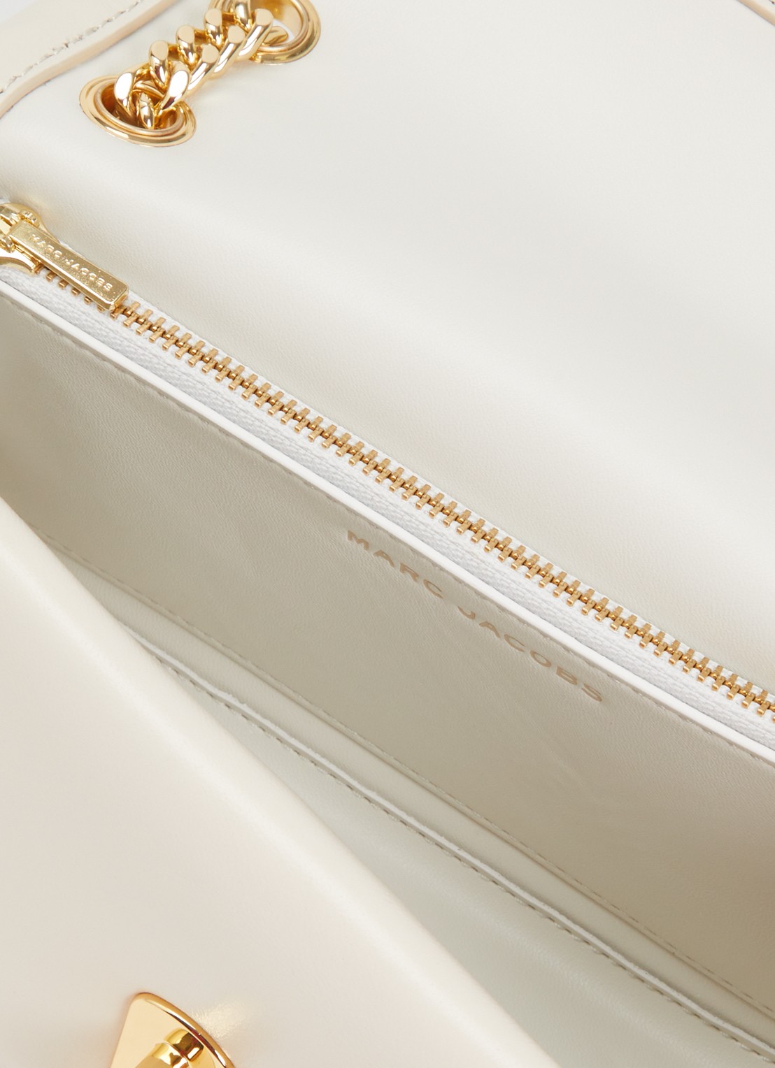 Marc Jacobs Scene Chain Mini schoudertas van lamsleer - detail ivoor
