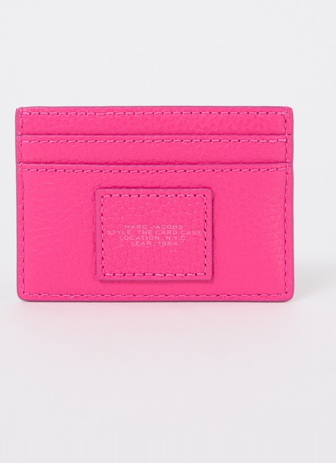 Marc Jacobs The Card Case pasjeshouder van leer met logo - achterkant fuchsia