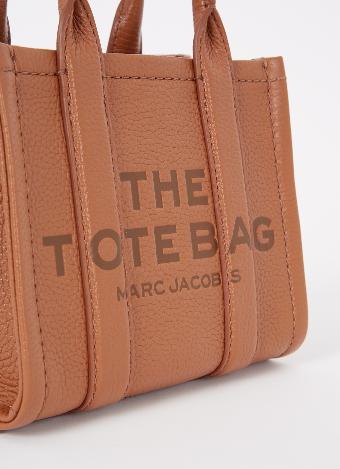 Marc Jacobs The Crossbody Tote handtas van leer met logo - detail 4 cognac