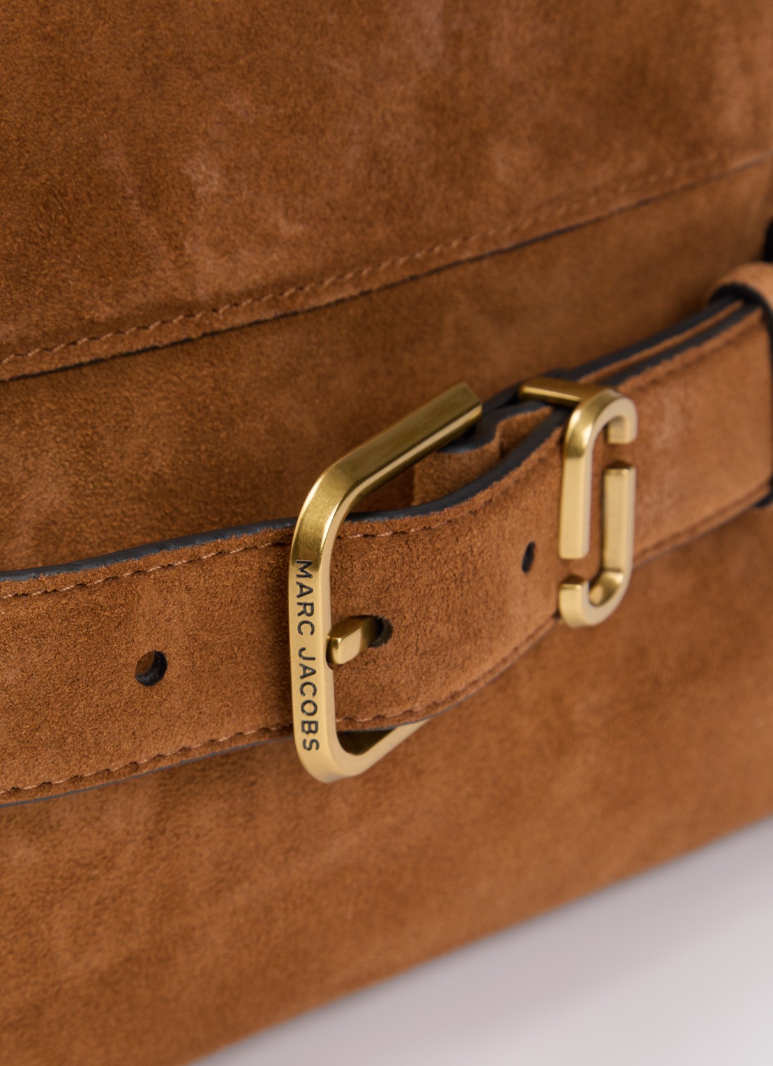 Marc Jacobs The Dakota schoudertas van suède met afneembare schouderriem - detail 4 cognac