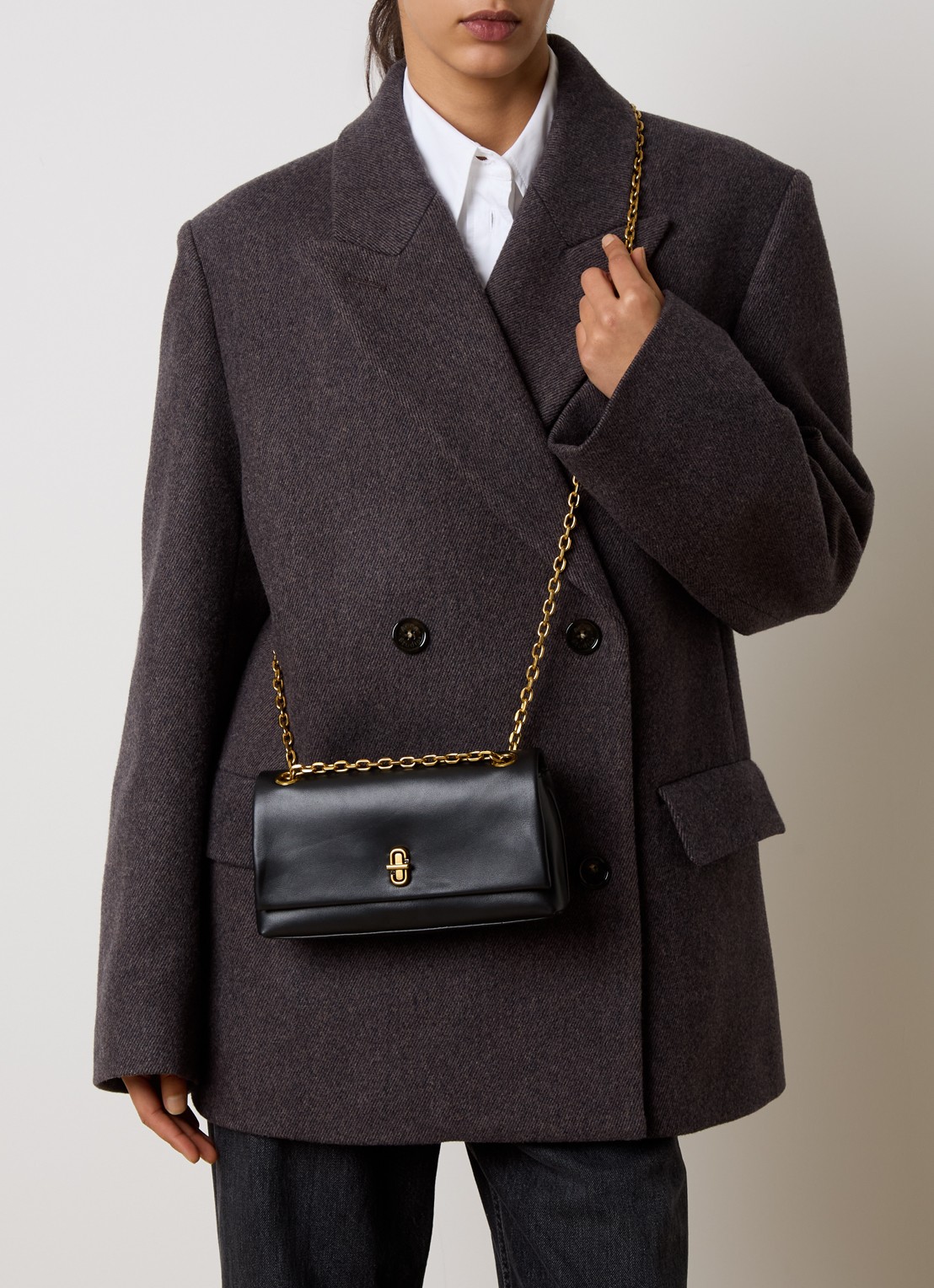 Marc Jacobs The Dual Chain Mini schoudertas van leer met verstelbare schouderriem - voorkant 7 zwart