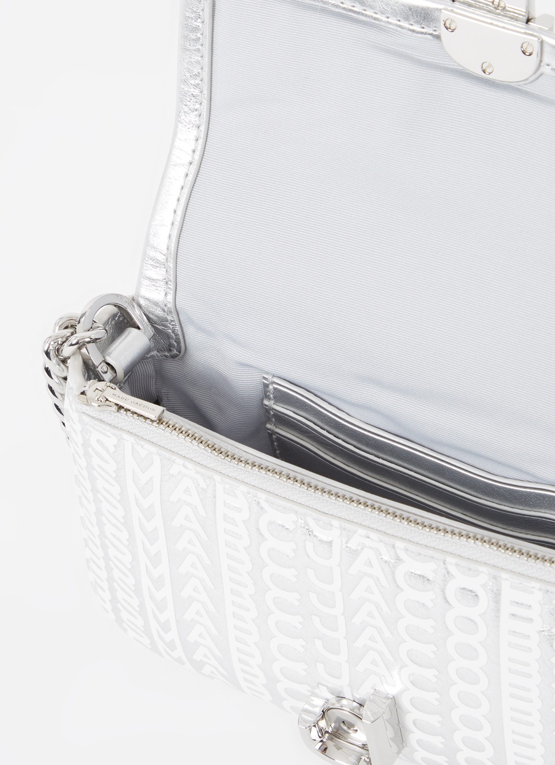 Marc Jacobs The J Marc Mini schoudertas van leer met metallic finish - detail 2 zilver