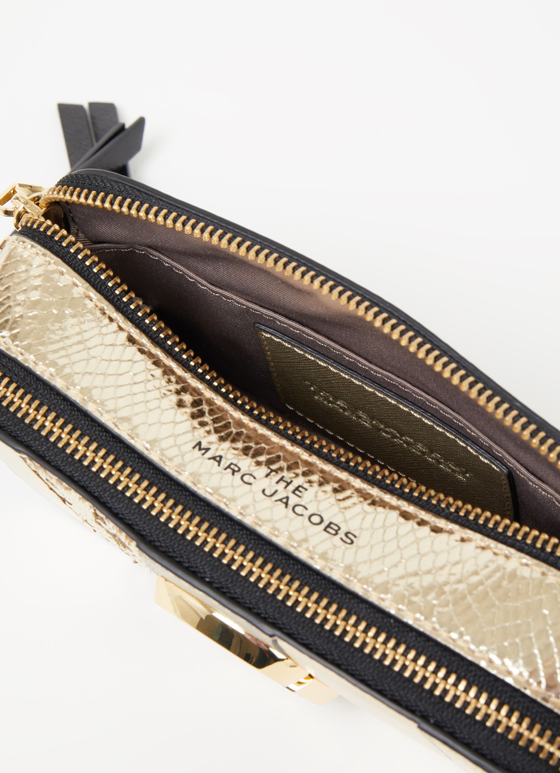Marc Jacobs The Snapshot Metallic crossbodytas van leer - detail 2 goud