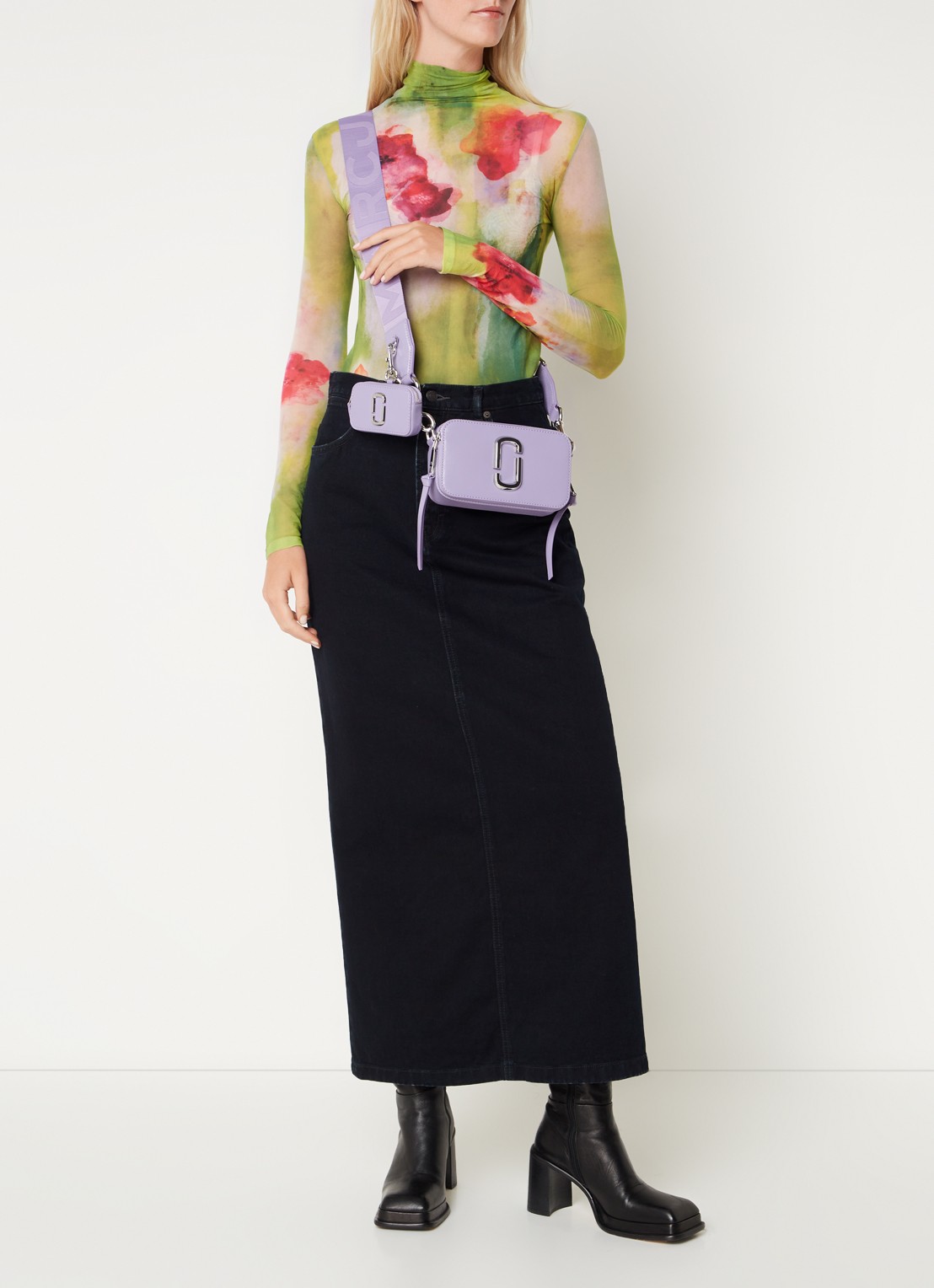 Marc Jacobs The Utility Snapshot crossbodytas van leer met logo - voorkant 2 lila