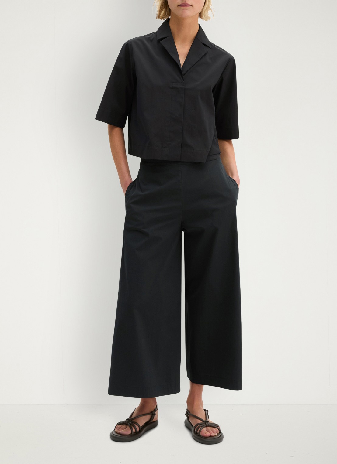 Marc O'Polo Cropped blouse met blinde knoopsluiting - voorkant 2 black / zwart