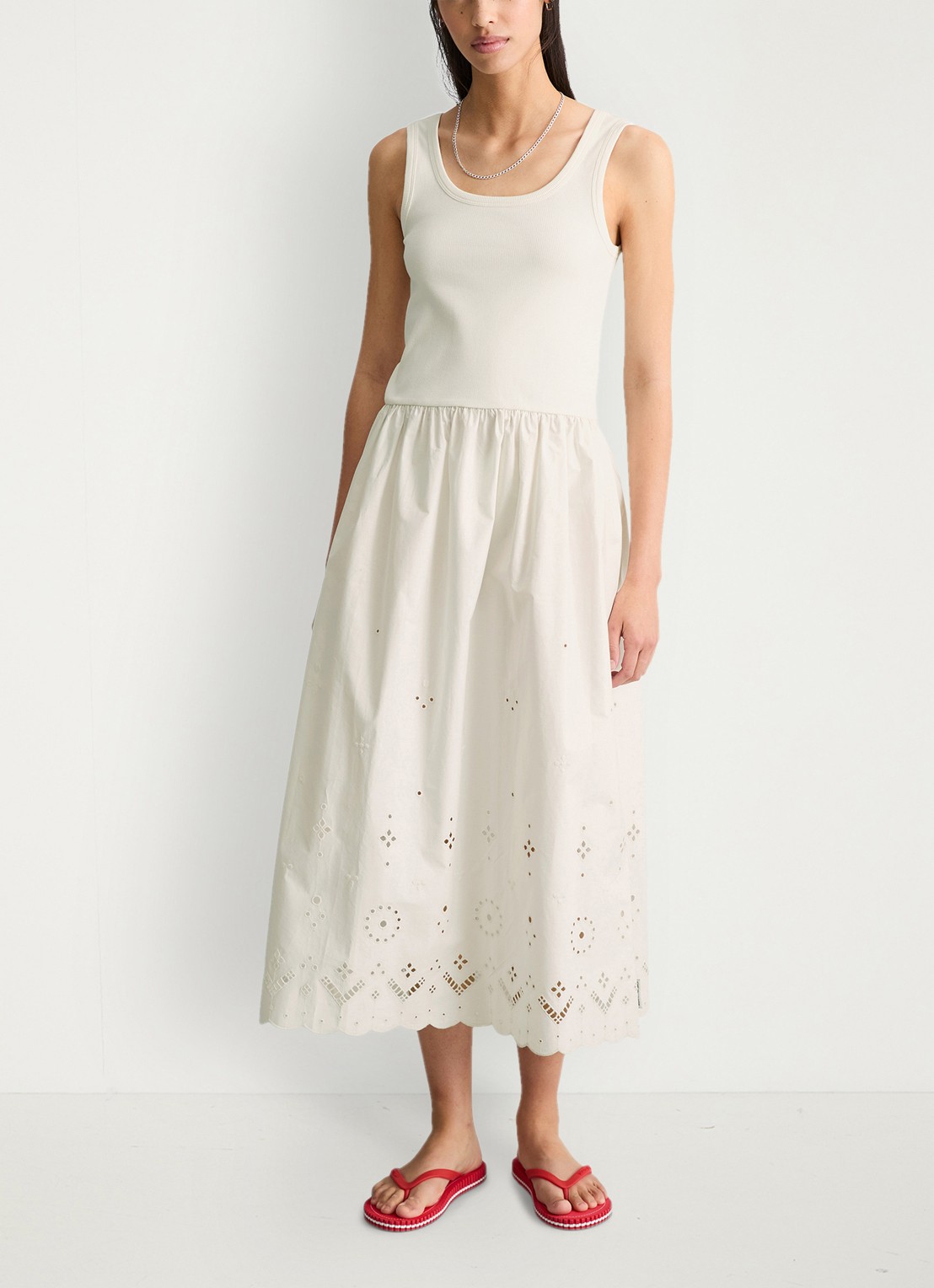 Marc O'Polo Denim Midi jurk met plooien en broderie - voorkant 2 silky white-1183 / wit