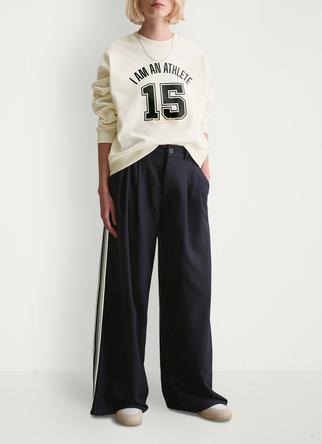 Marc O'Polo Denim Sweater met logoprint - voorkant 3 gebroken wit