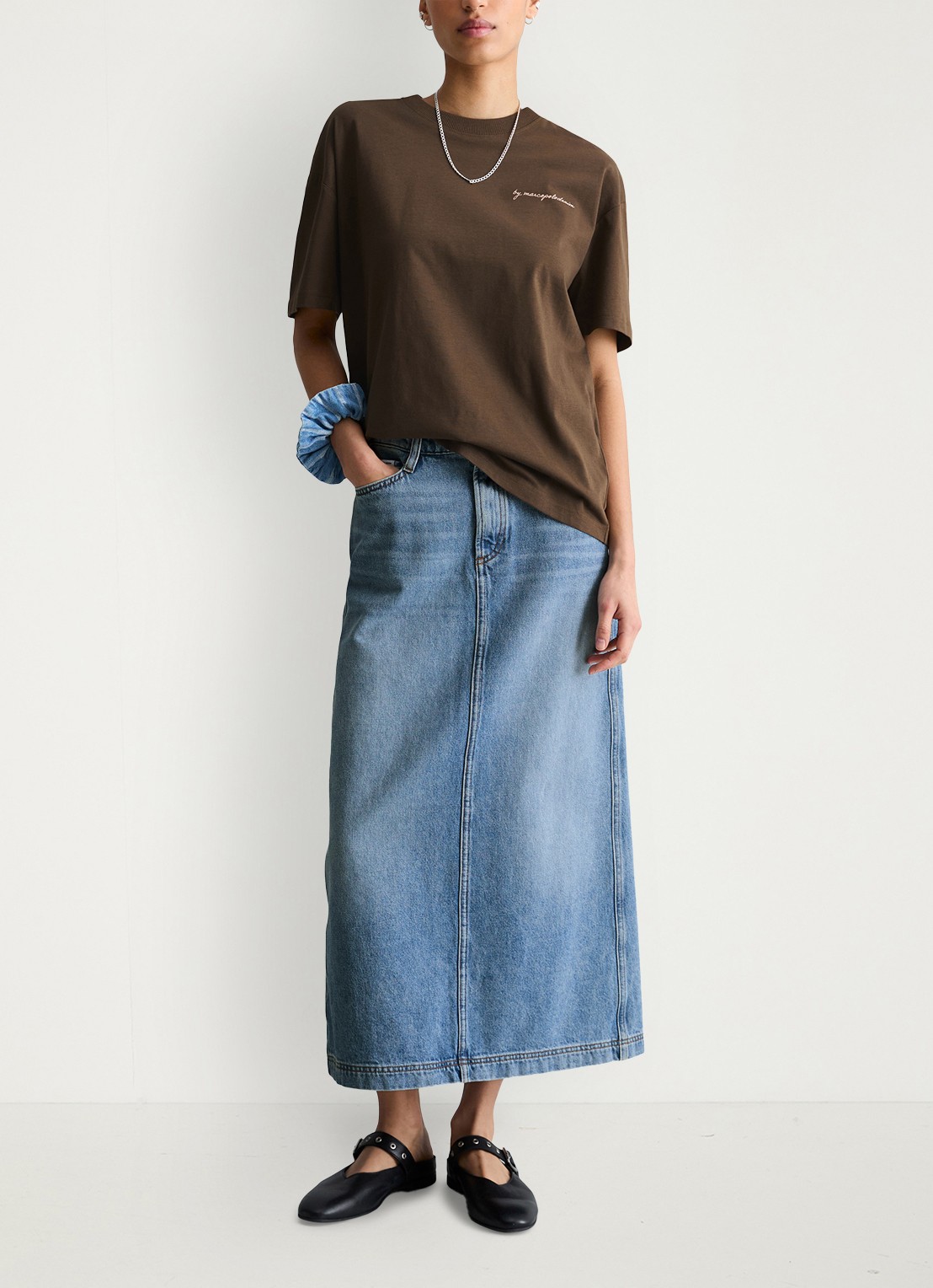 Marc O'Polo Denim T-shirt met logo- en backprint - voorkant 4 bruin