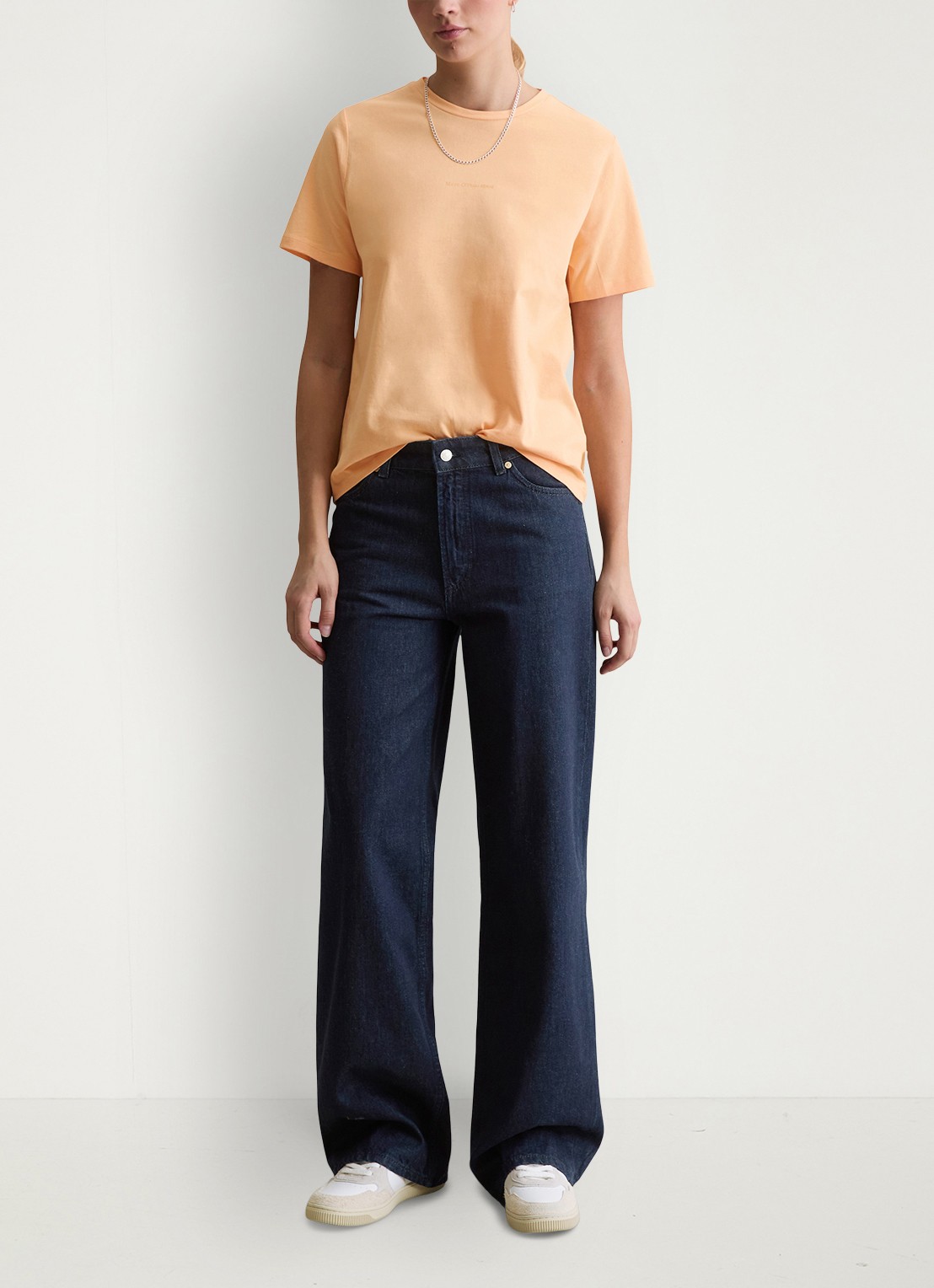 Marc O'Polo Denim T-shirt met logo - voorkant 2 abrikoos