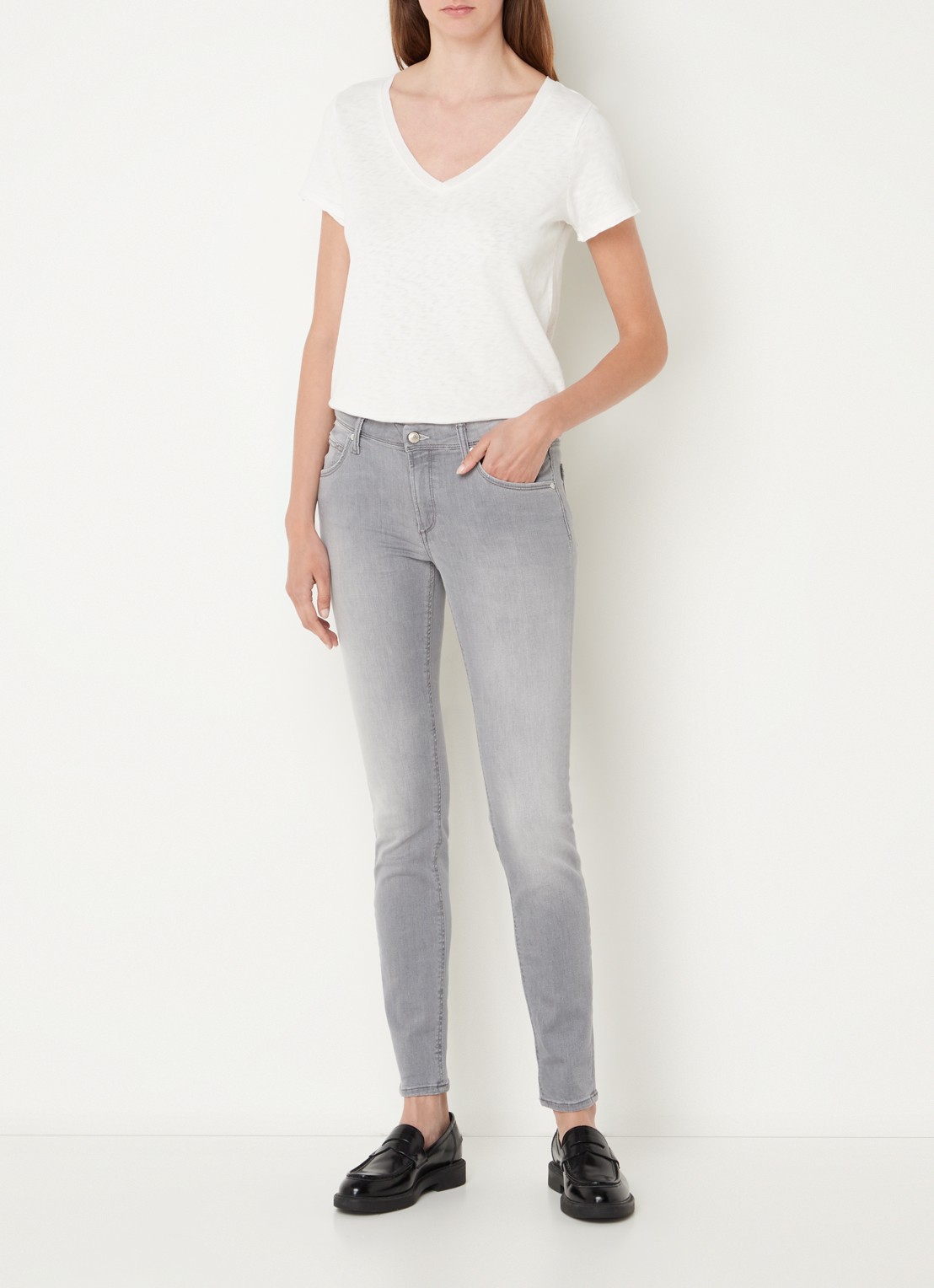 Marc O'Polo Denim T-shirt met V-hals - voorkant 2 gebroken wit