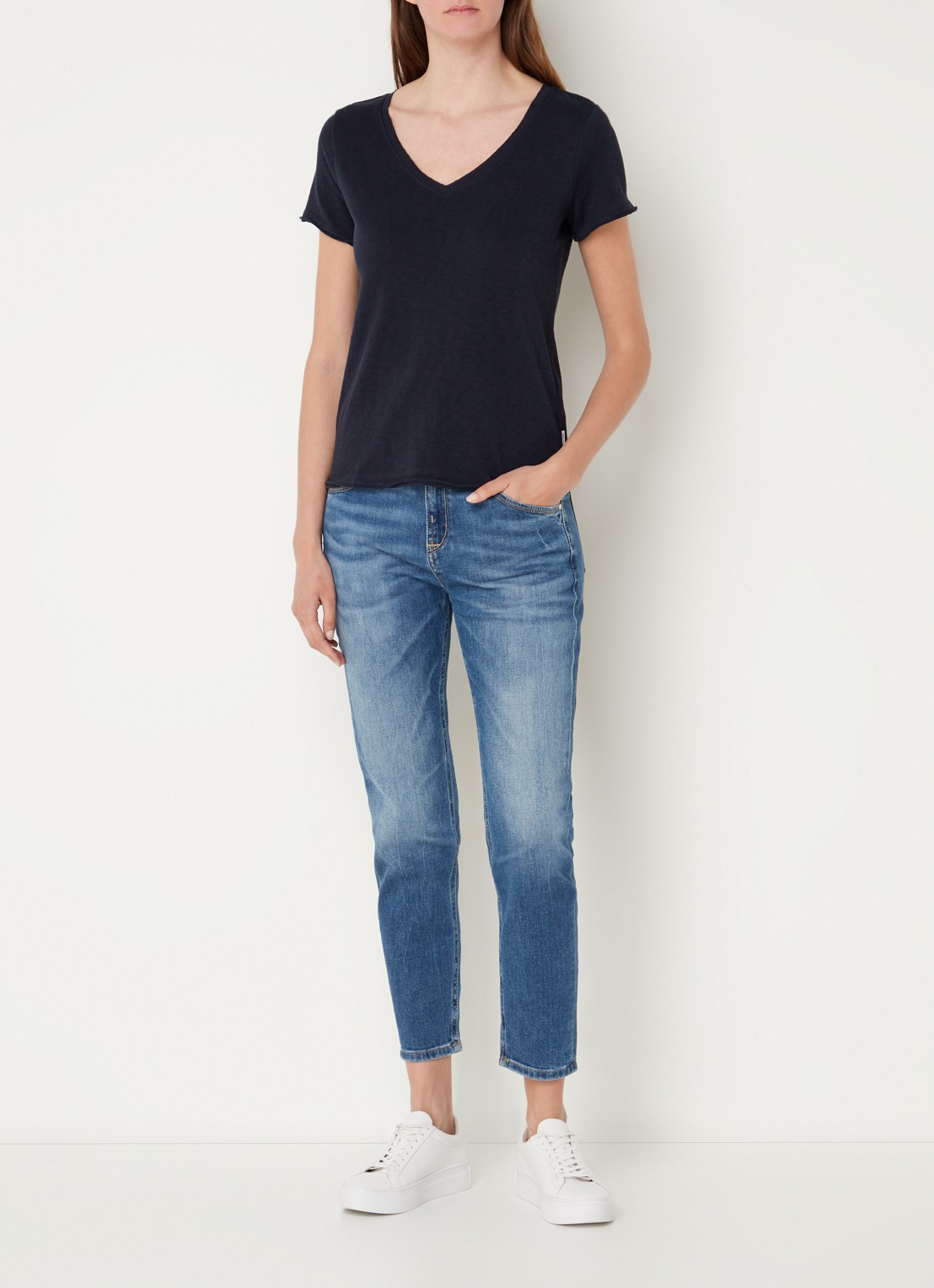 Marc O'Polo Denim T-shirt met V-hals - voorkant 3 donkerblauw