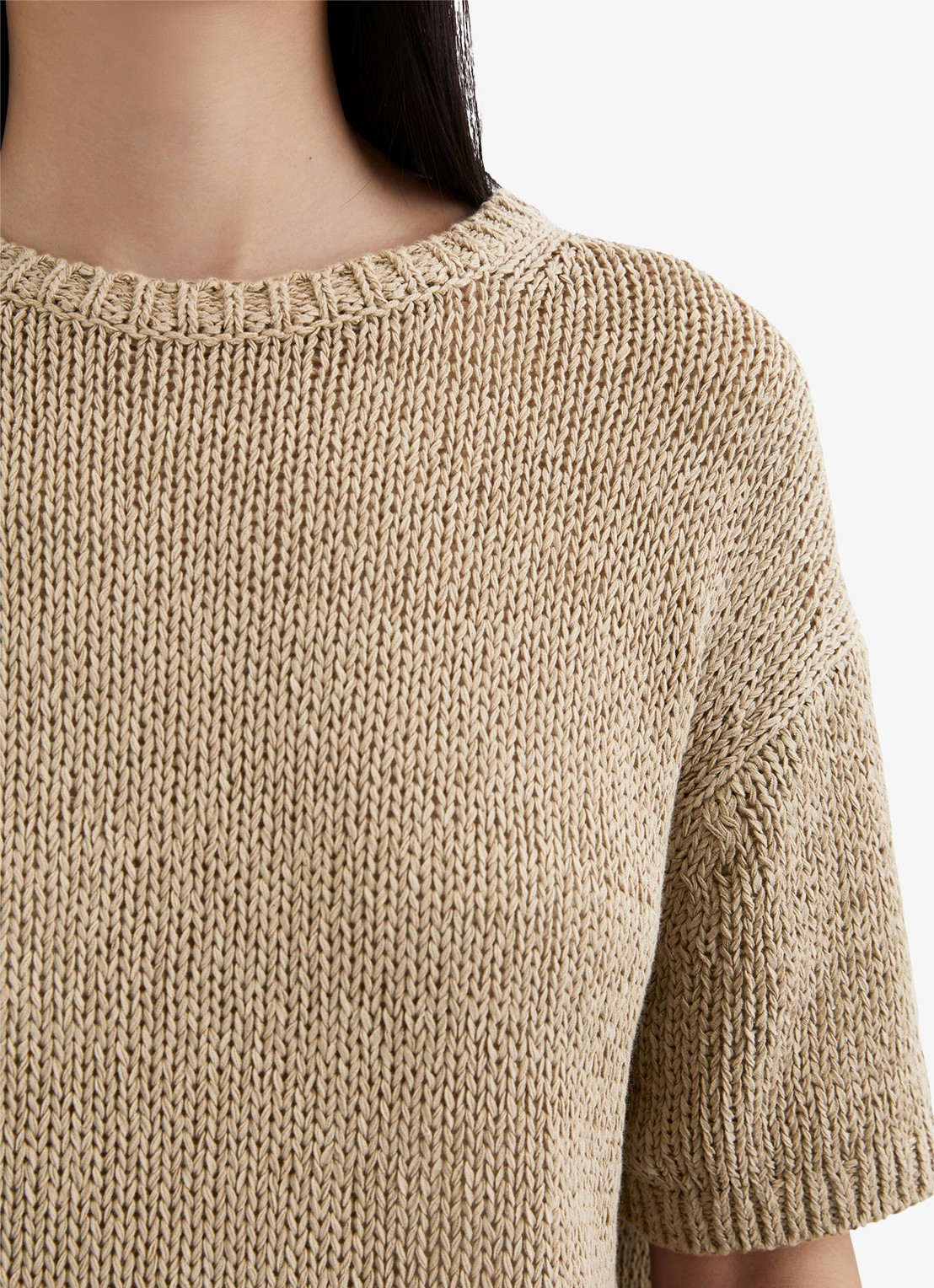 Marc O'Polo Fijngebreide pullover in  katoenblend met boothals - detail 3 zand