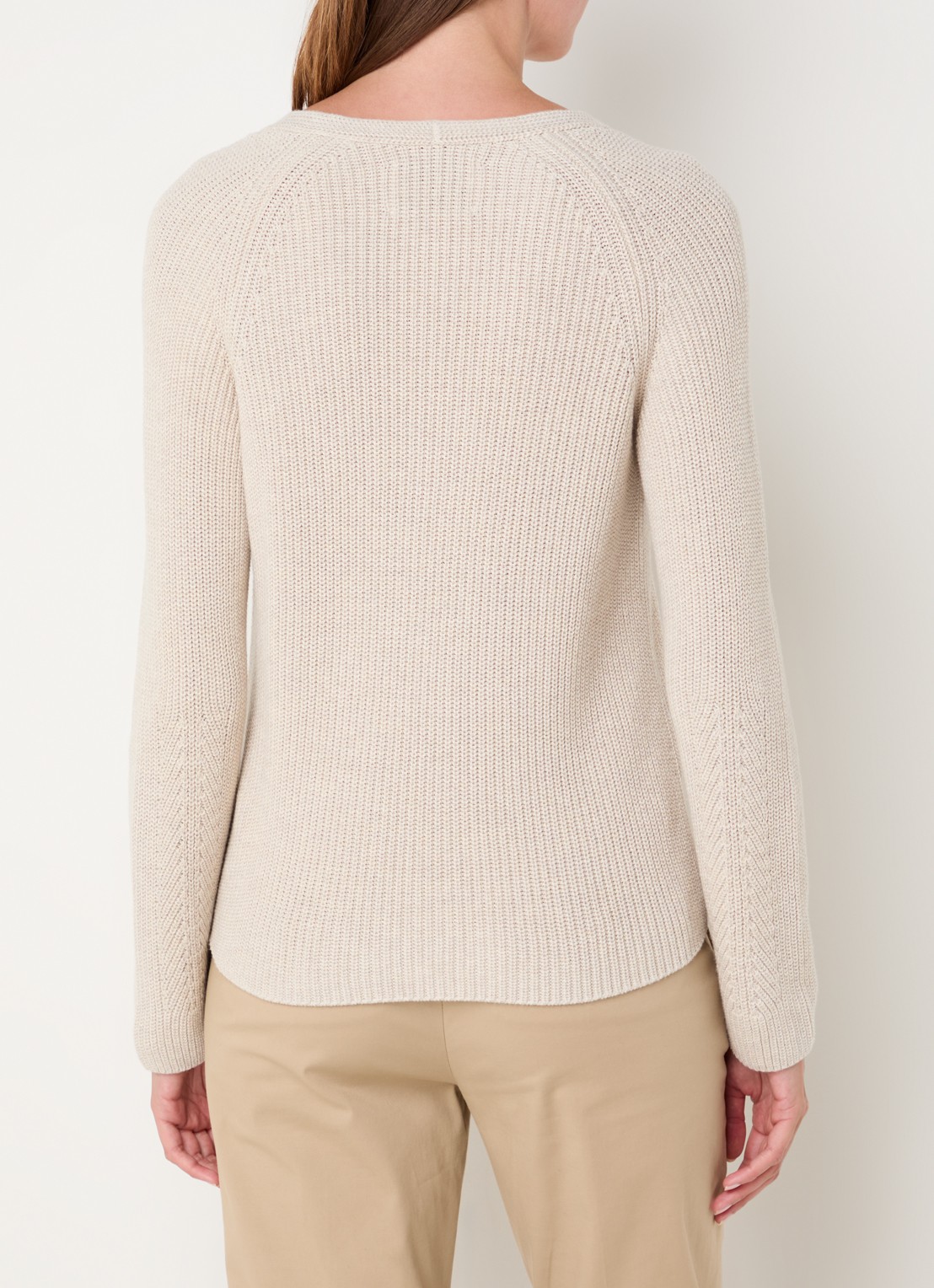 Marc O'Polo Fijngebreide pullover met V-hals - achterkant zand