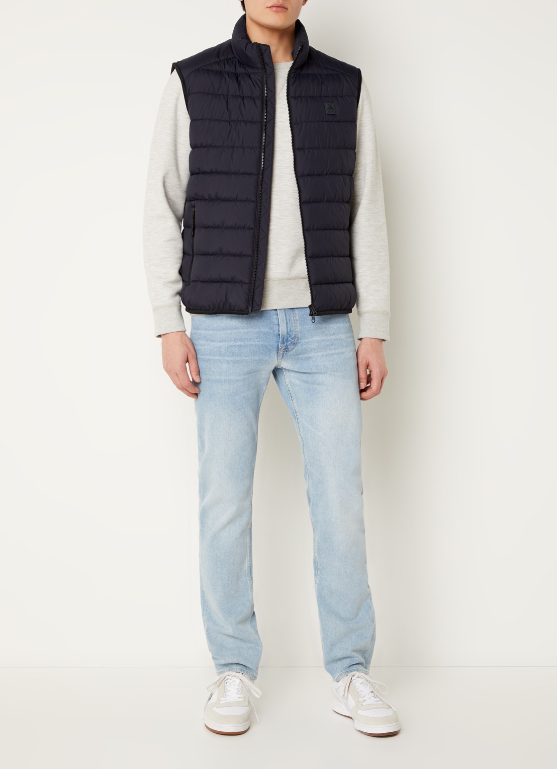 Marc O'Polo Gewatteerde bodywarmer met logo - voorkant 4 donkerblauw