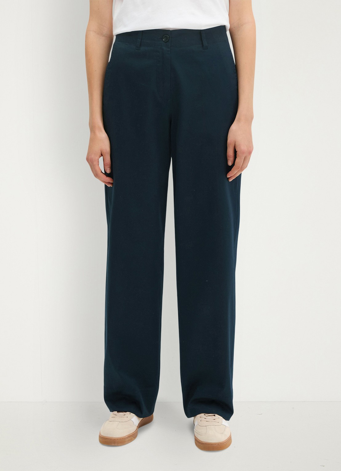 Marc O'Polo High waist straight fit pantalon met steekzakken - detail 4 donkerblauw