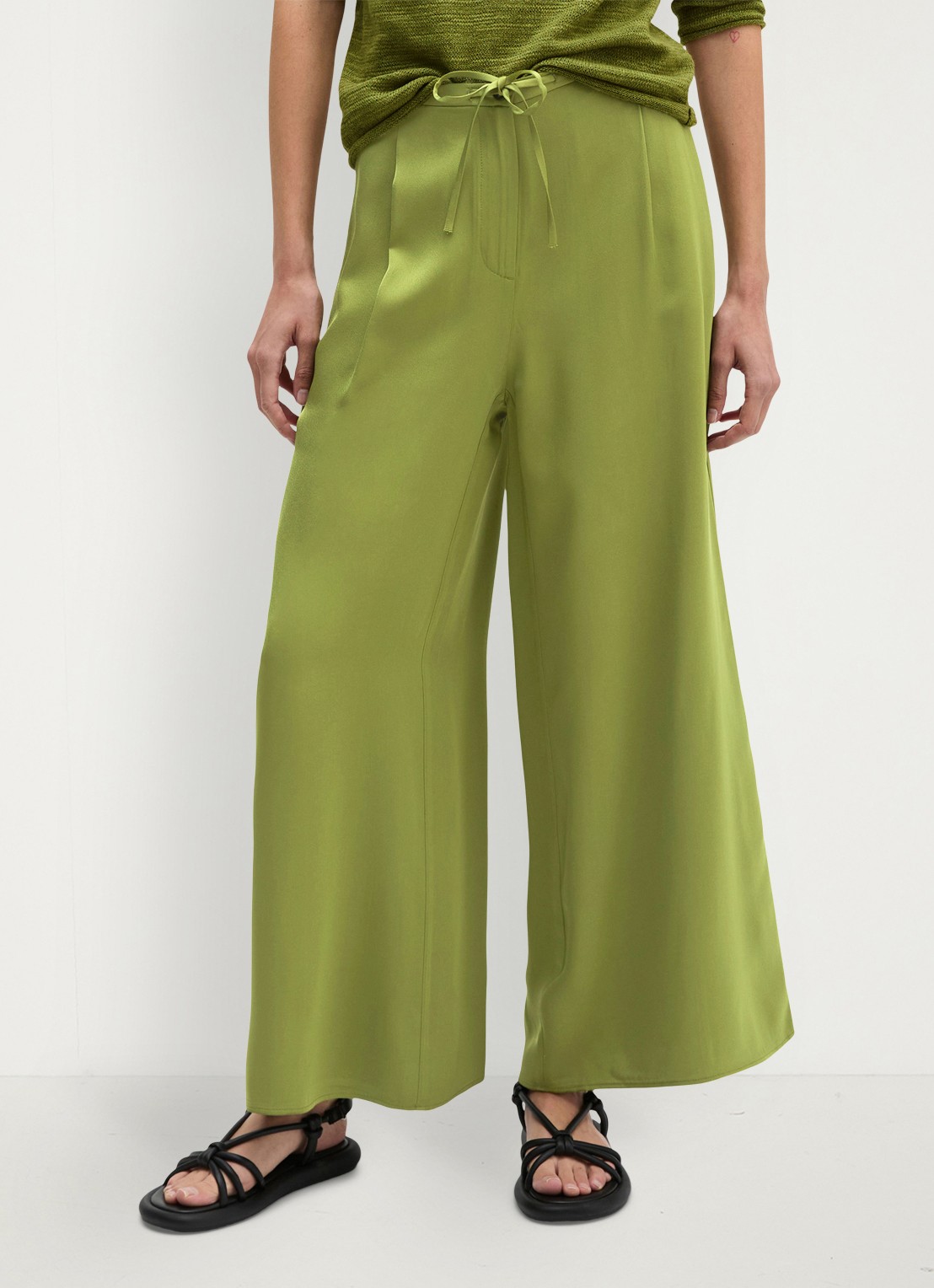 Marc O'Polo High waist wide fit broek met steekzakken - detail 3 shaded fern / groen