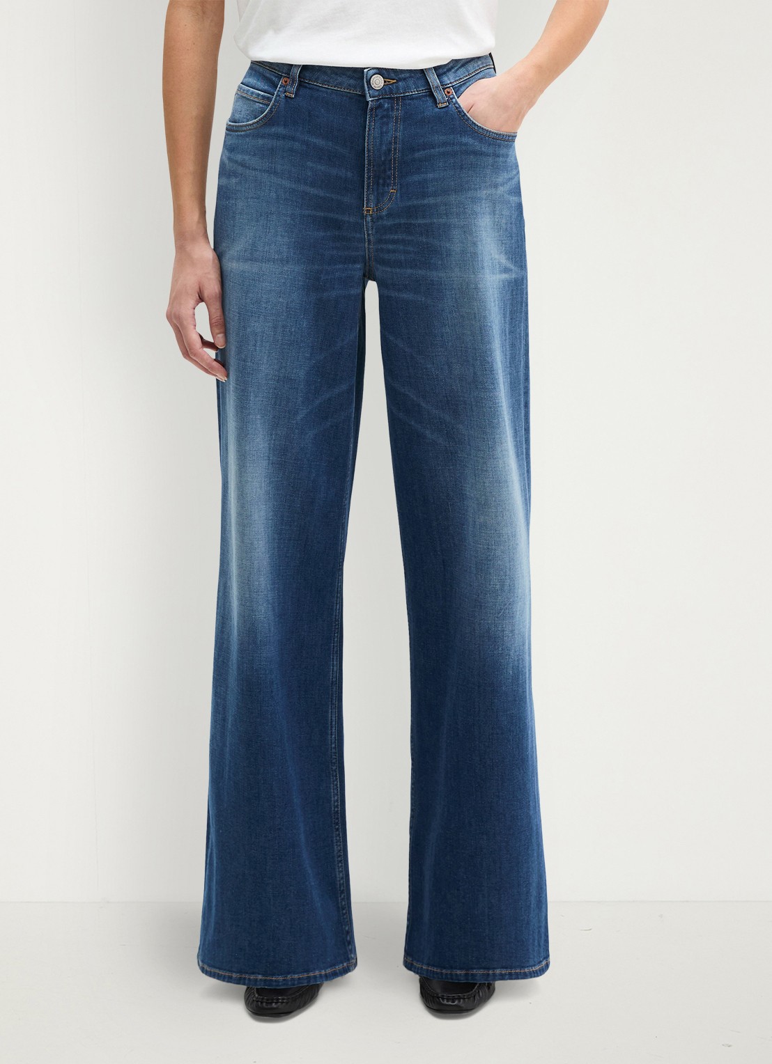 Marc O'Polo High waist wide fit jeans met medium wassing  - detail indigo