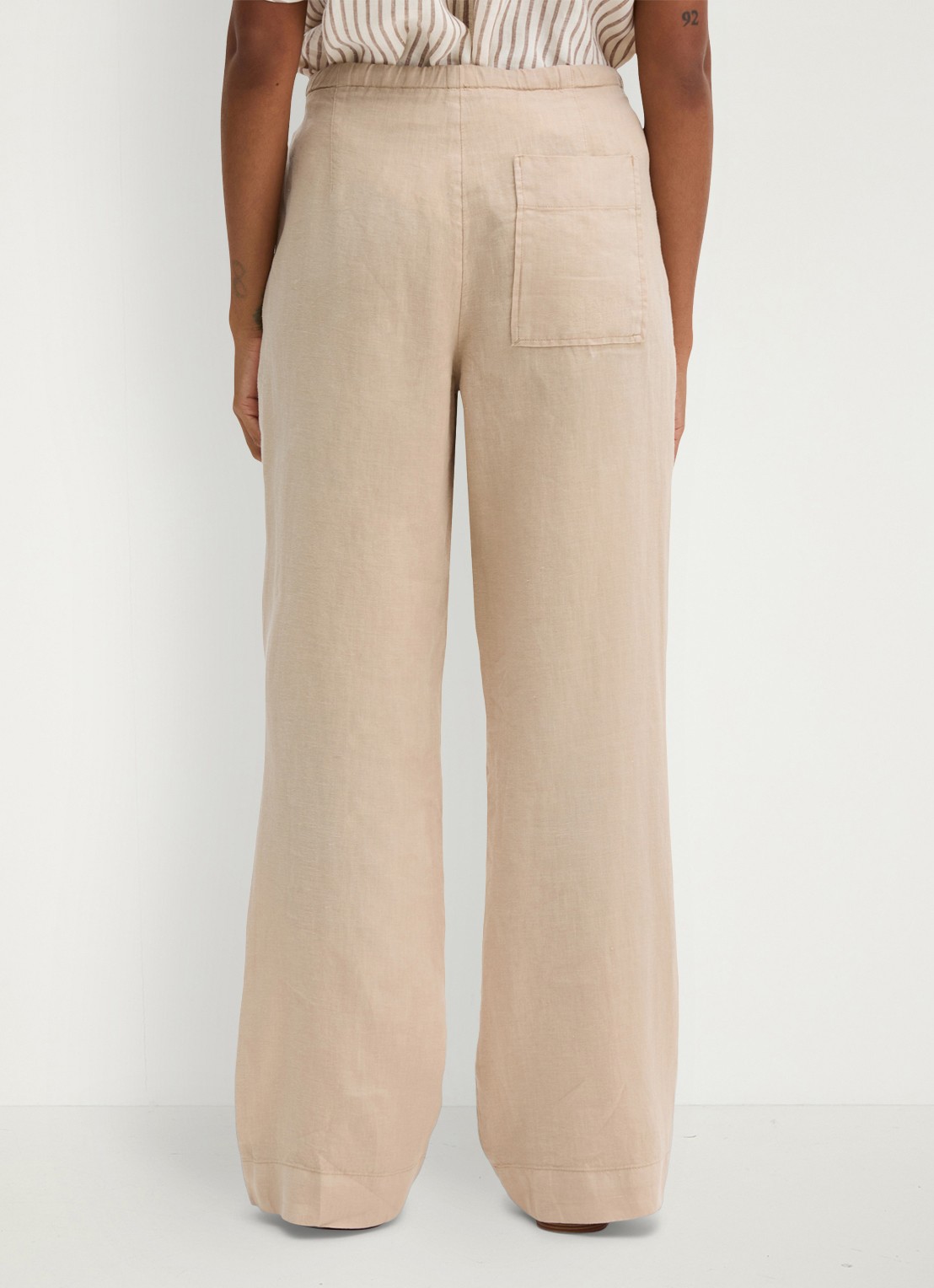 Marc O'Polo Loose fit broek met steekzakken - achterkant 5 sandpaper-2326 / beige