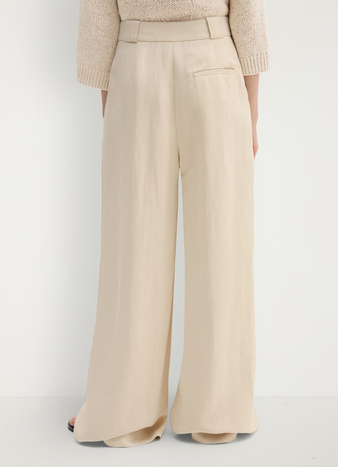 Marc O'Polo Loose fit pantalon in linnenblend  - achterkant beige