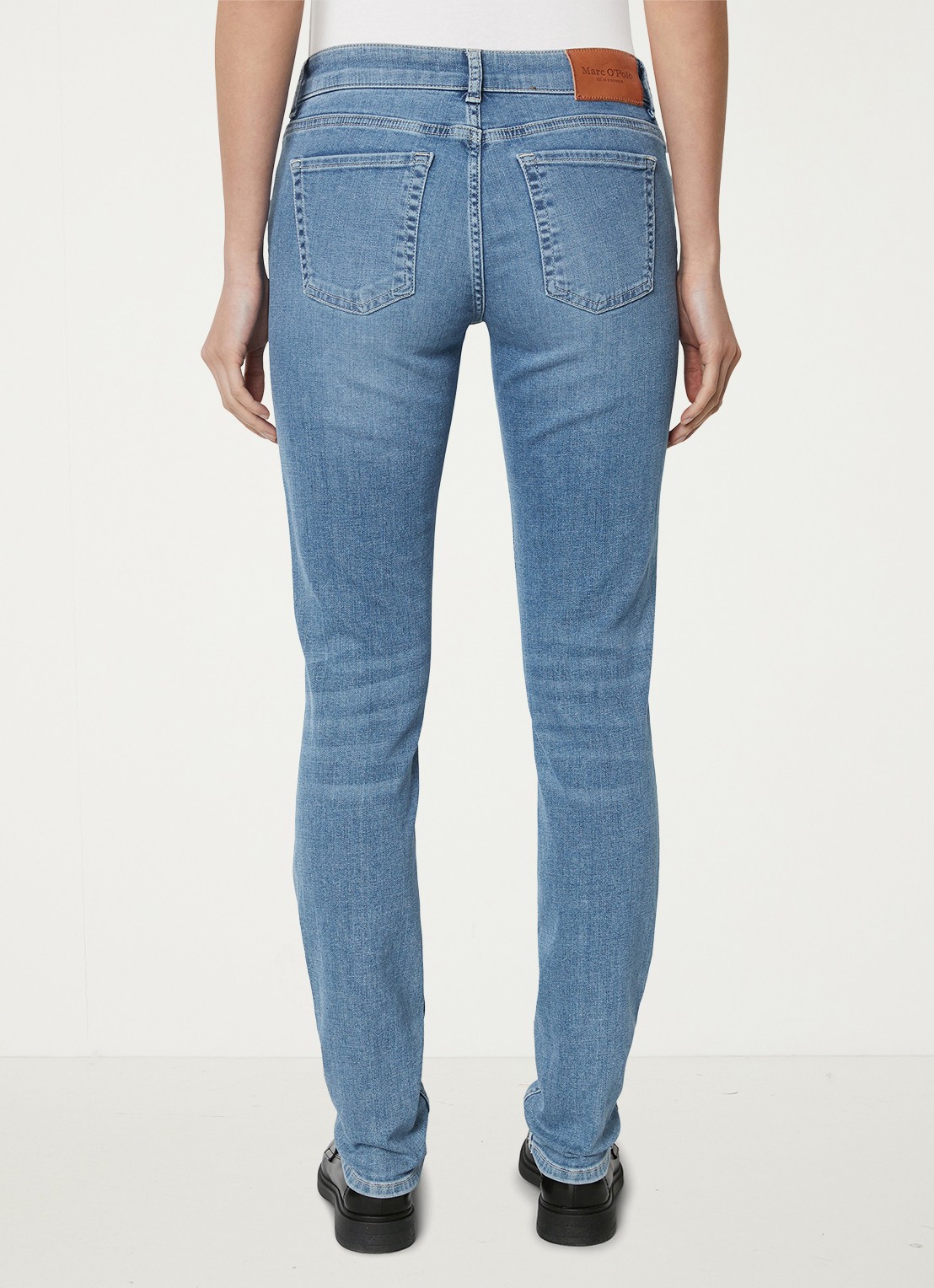 Marc O'Polo Mid waist slim fit jeans van  katoen met steekzakken - achterkant 5 indigo