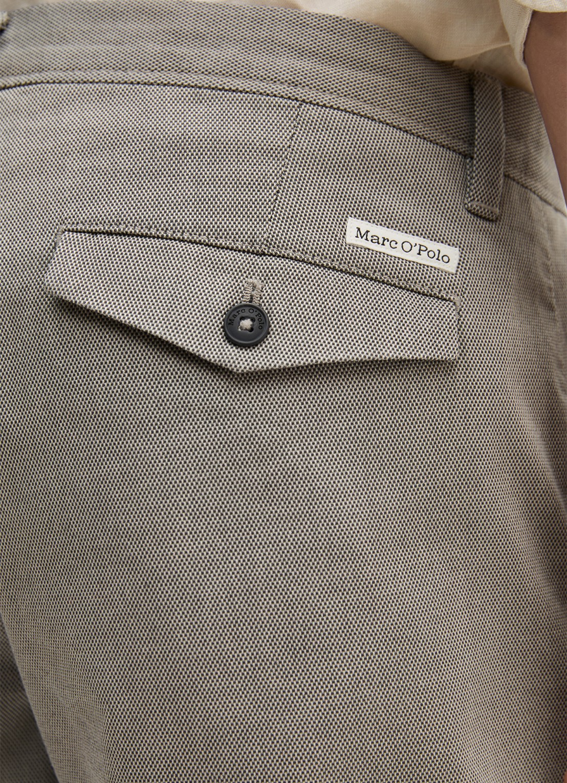 Marc O'Polo Straight fit korte broek met steekzakken - detail 6 black 48-0140 / grijs