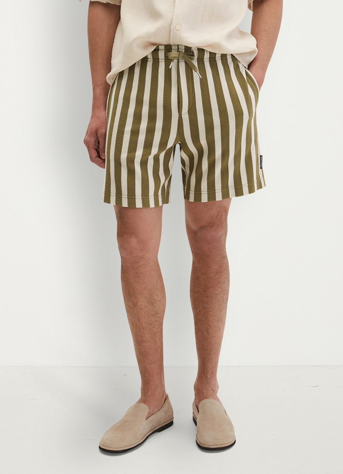 Marc O'Polo Straight fit korte broek met streepprint - detail 2 medium green 01-3493 / groen