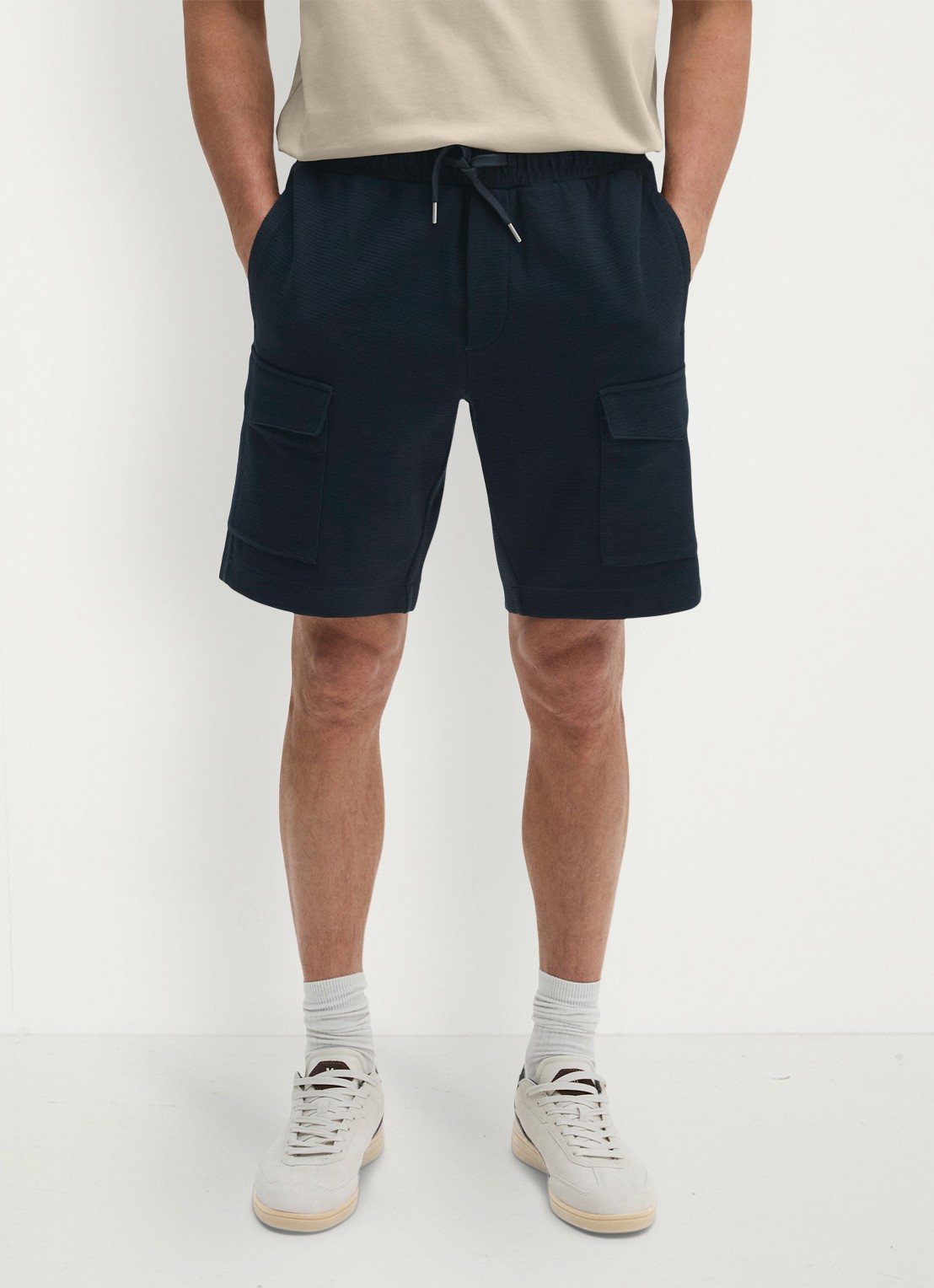 Marc O'Polo Straight fit korte joggingbroek met trekkoord - detail 4 dark navy-4131 / blauw