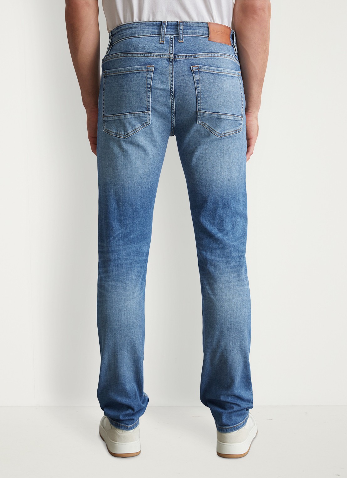 Marc O'Polo Straight leg jeans met donkere wassing - achterkant 2 authentic mid wash-4844 / blauw