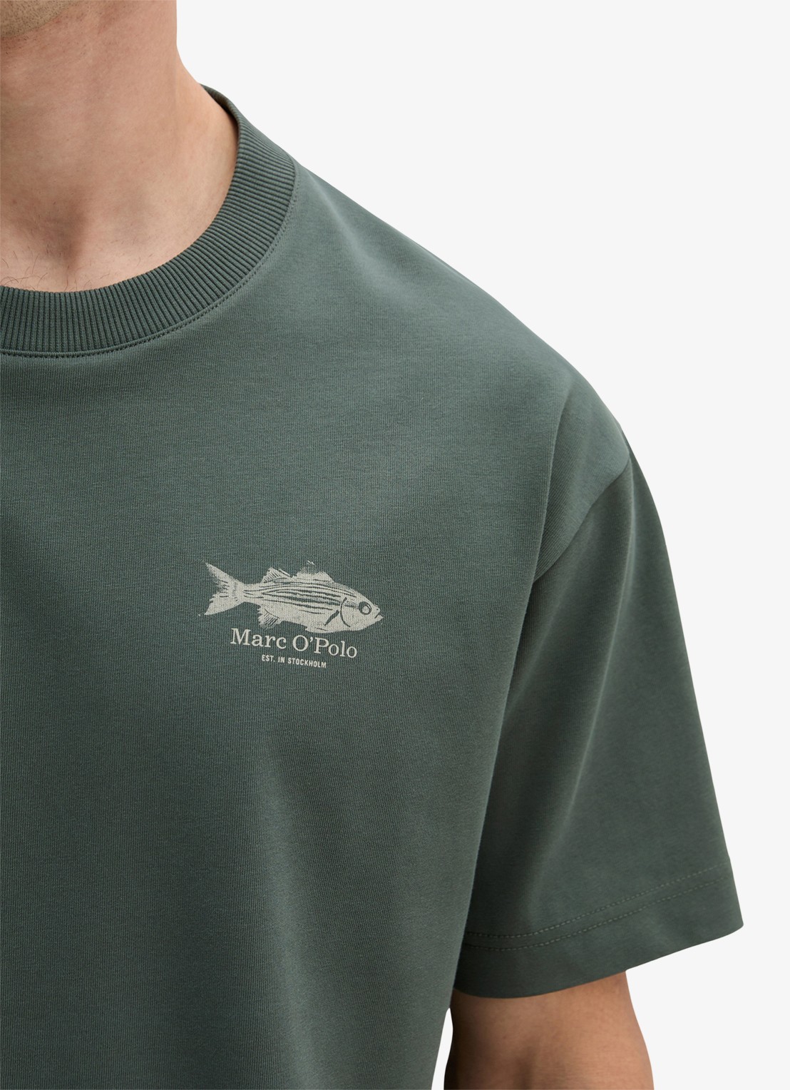 Marc O'Polo T-shirt met logo- en backprint - detail 2 groen
