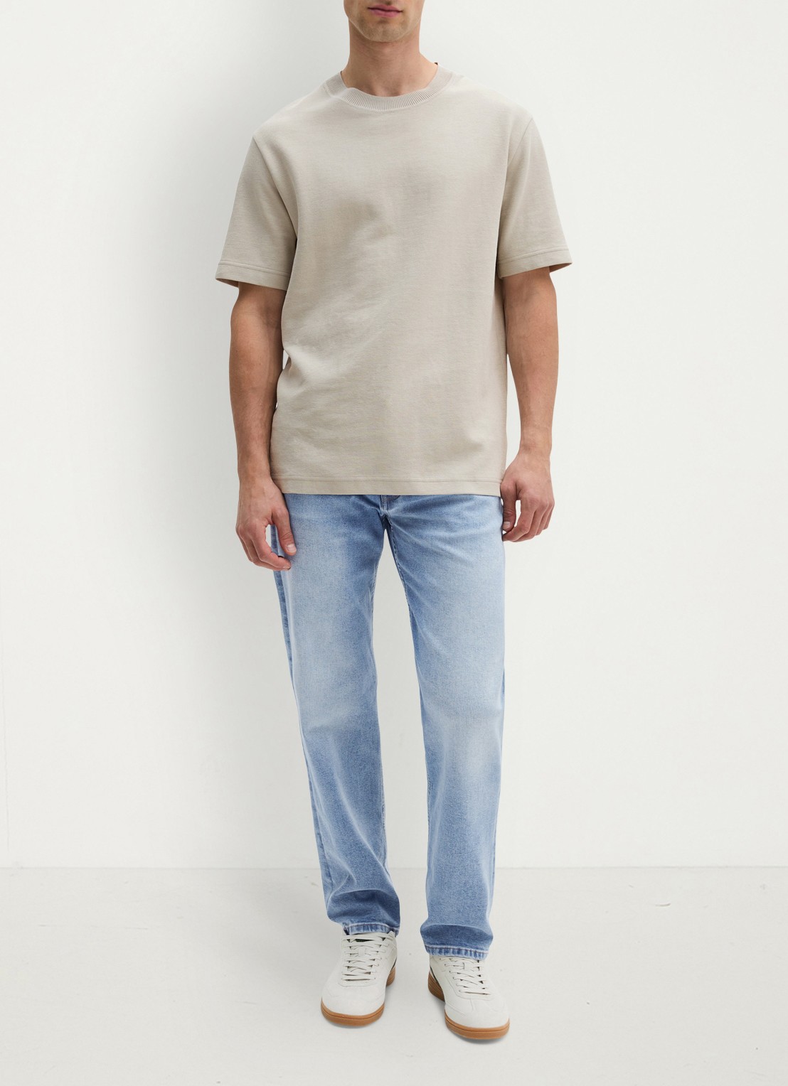 Marc O'Polo T-shirt met logo - voorkant 3 grey kit-0922 / grijs