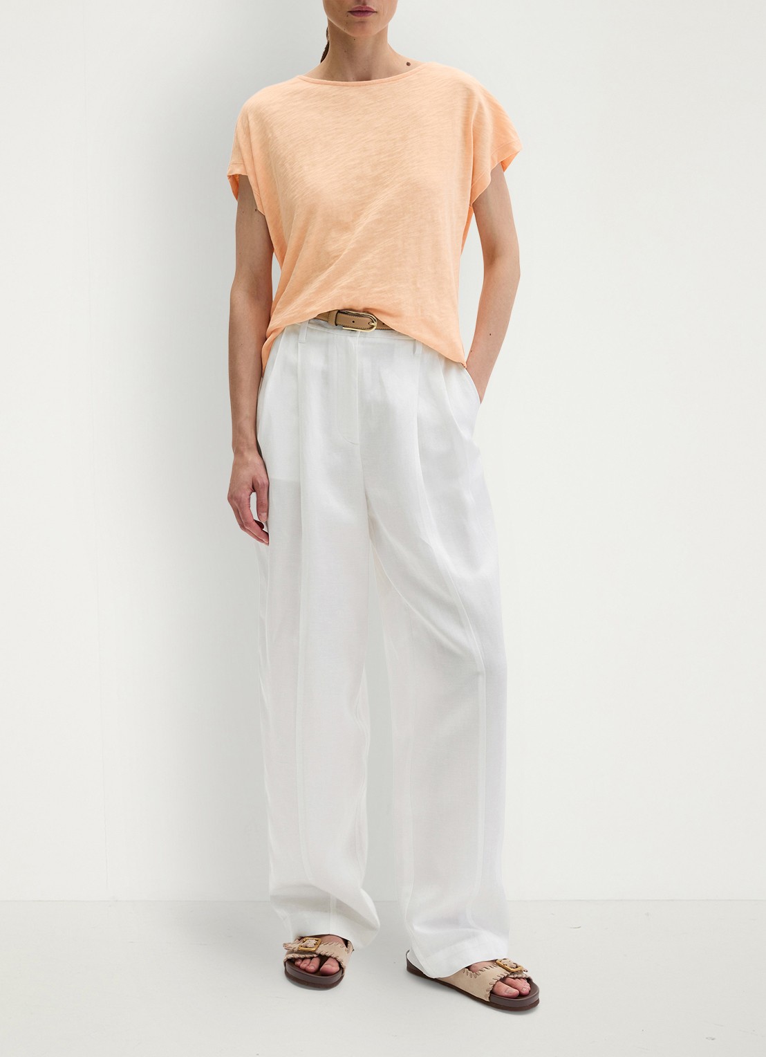 Marc O'Polo T-shirt met logoborduring - voorkant 2 soft peach-9706 / roze
