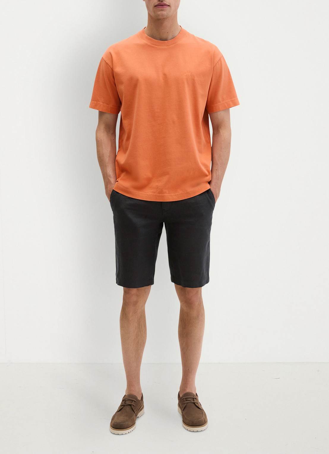 Marc O'Polo T-shirt met logoprint - voorkant 5 faded coral-1738 / bruin