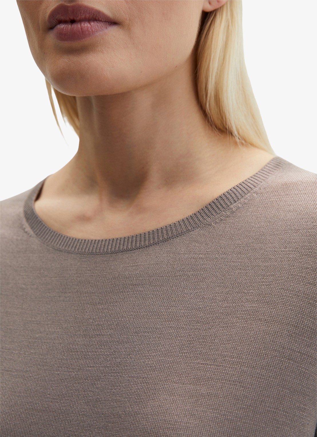 Marc O'Polo T-shirt met ronde hals - detail 2 bruin
