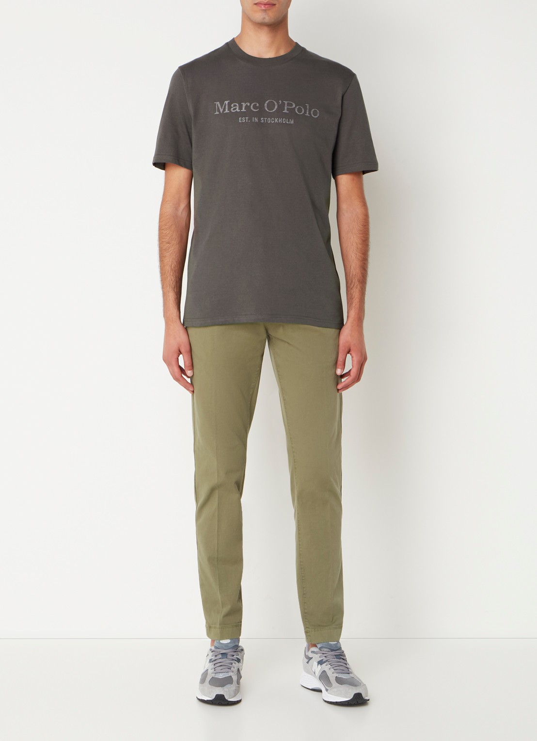 Marc O'Polo T-shirt van  katoen met logo - voorkant 2 donkergrijs