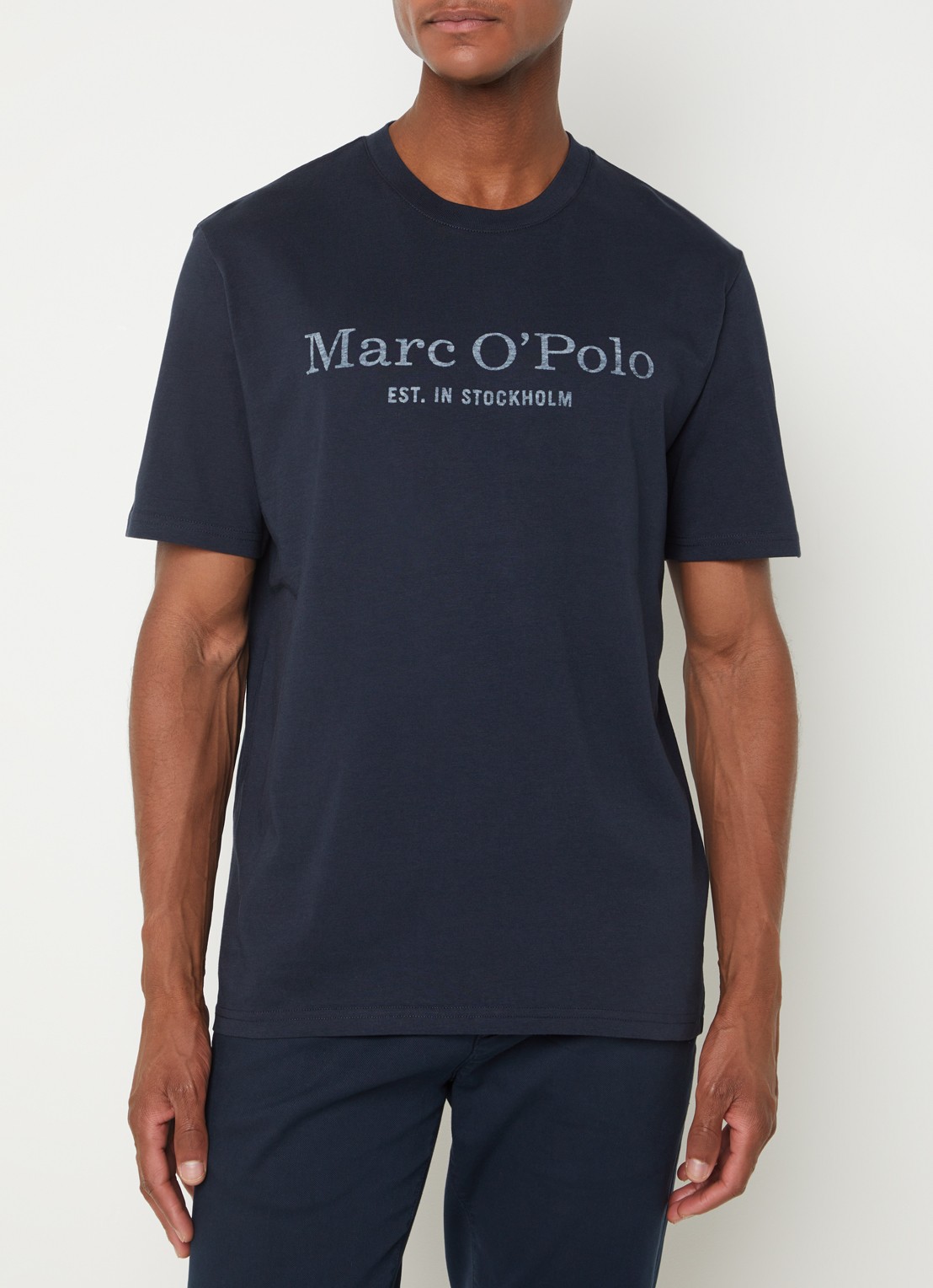 Marc O'Polo T-shirt van  katoen met logo - detail indigo