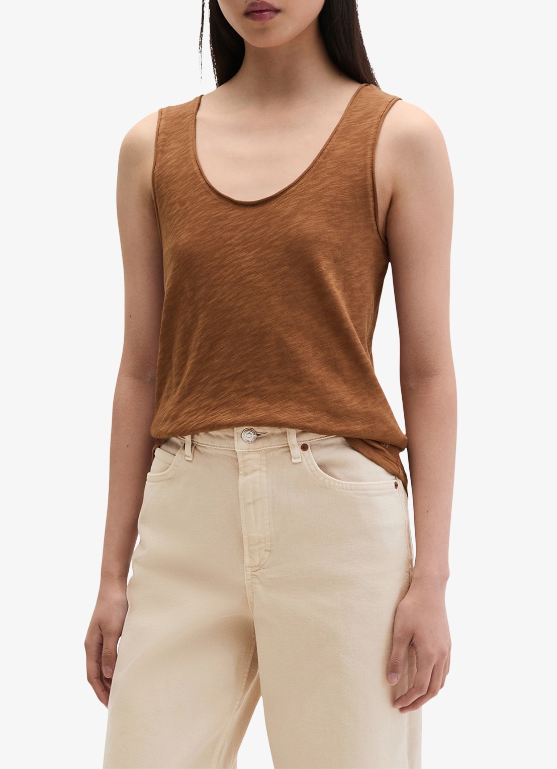 Marc O'Polo Tanktop met ronde hals - detail 3 burnt brown-1972 / bruin