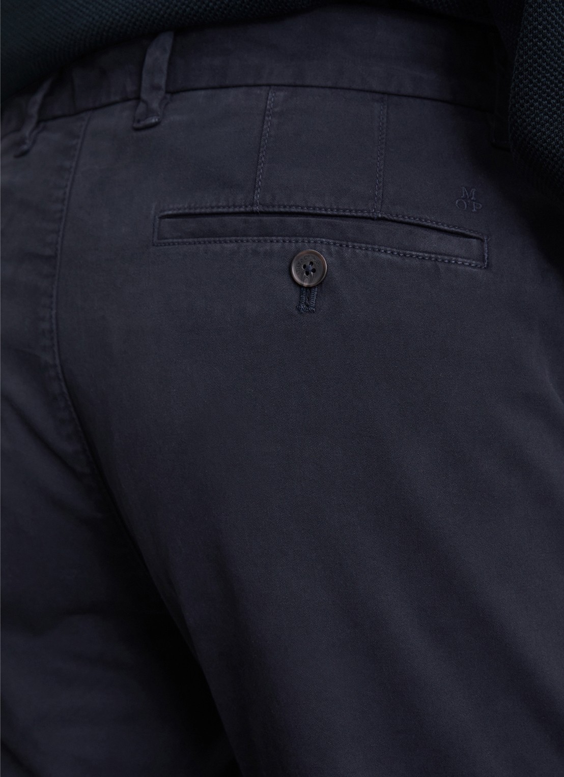 Marc O'Polo Tapered fit chino in katoenblend - detail 5 dark navy-4131 / blauw