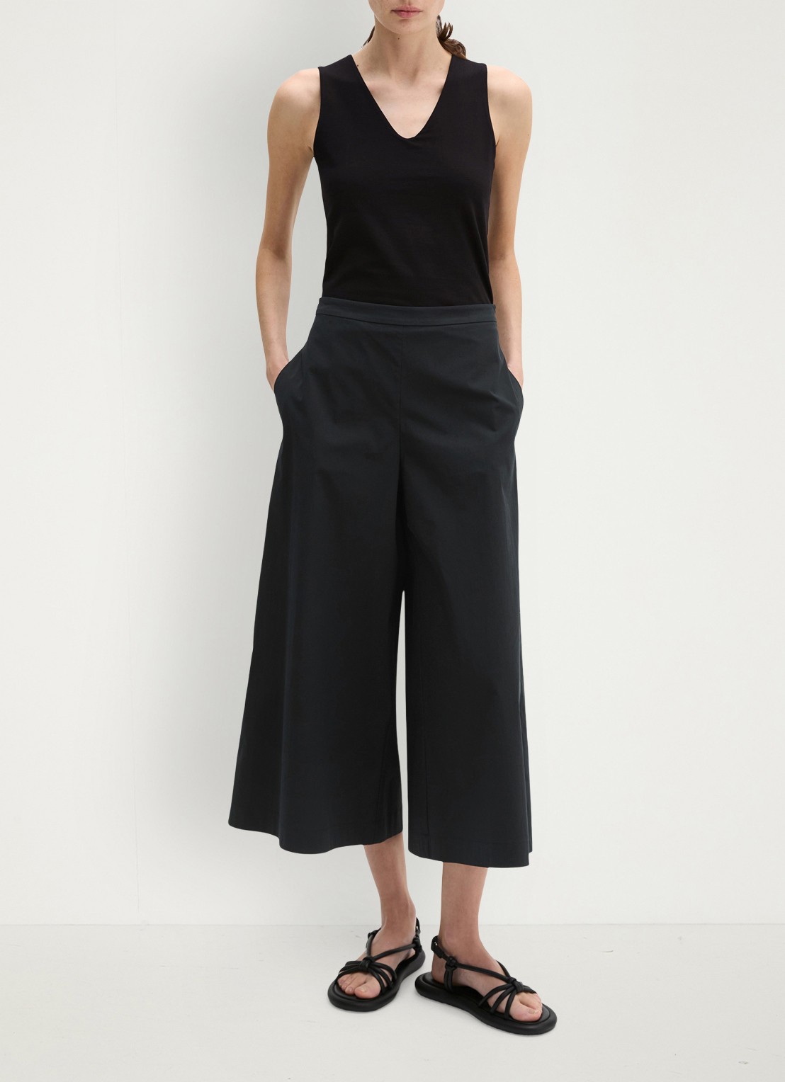 Marc O'Polo Top met V-hals - voorkant 5 black / zwart