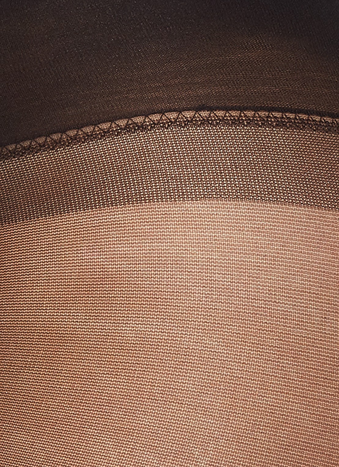 MarcMarcs Comfort panty in 40 denier met zijdeglans - detail diepzwart