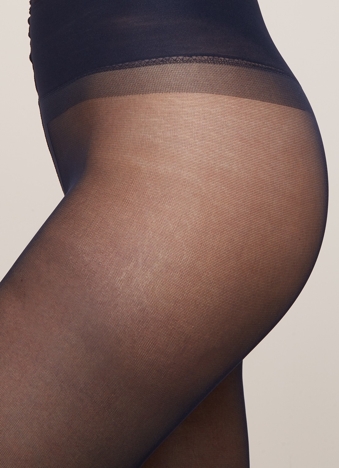 MarcMarcs Comfort panty in 40 denier met zijdeglans - detail 2 indigo